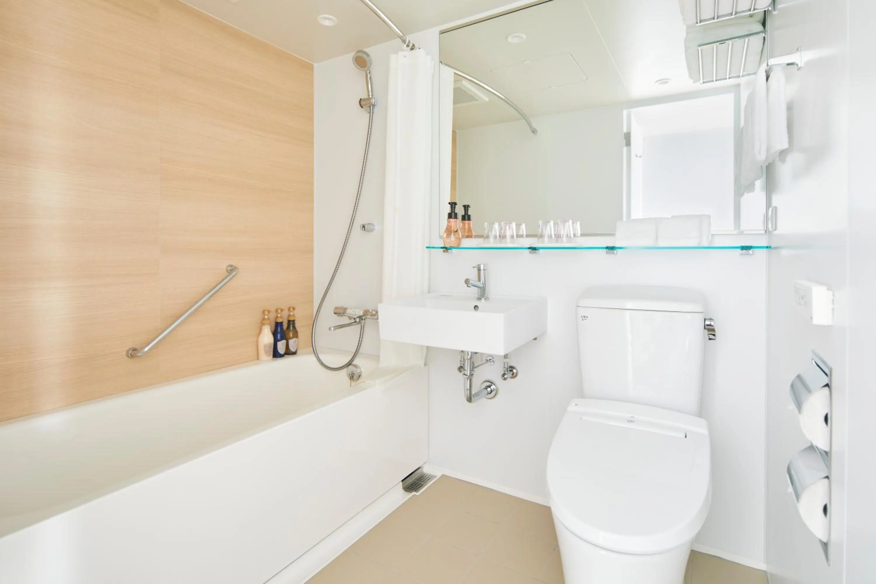 Toilet in Art Hotel Osaka Bay Tower