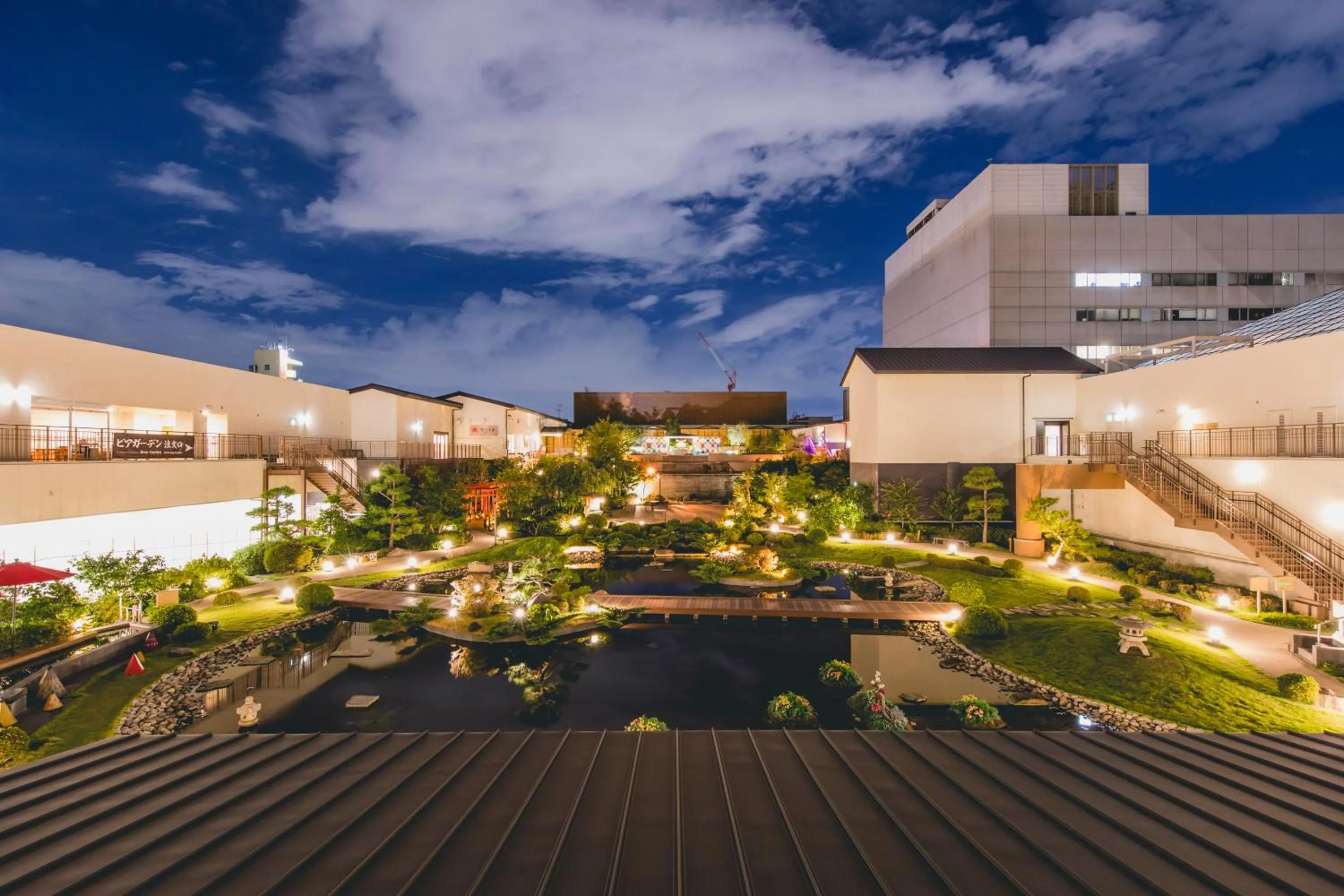 Art Hotel Osaka Bay Tower