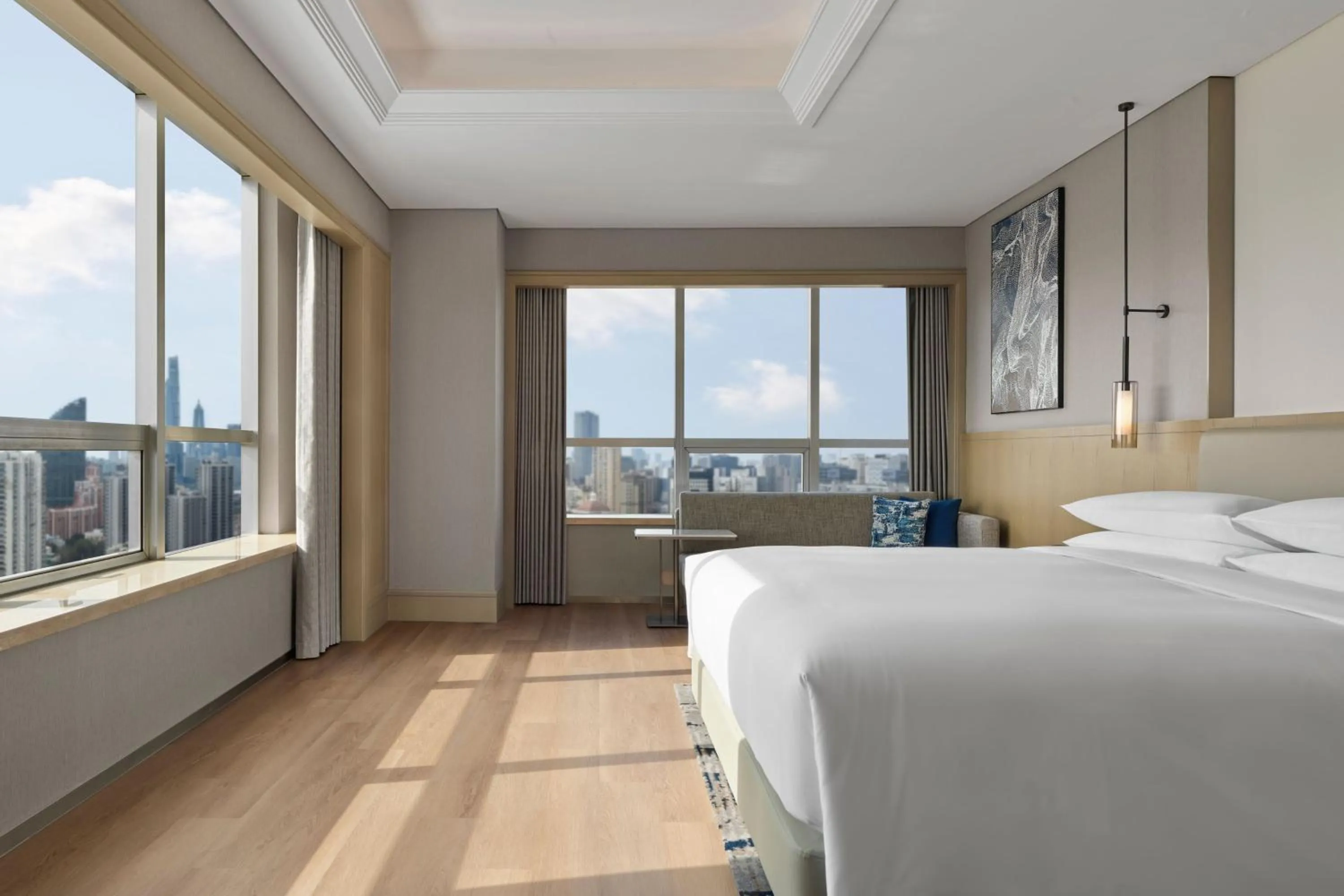 Bedroom, Bed in Shanghai Marriott Hotel Yangpu Riverside