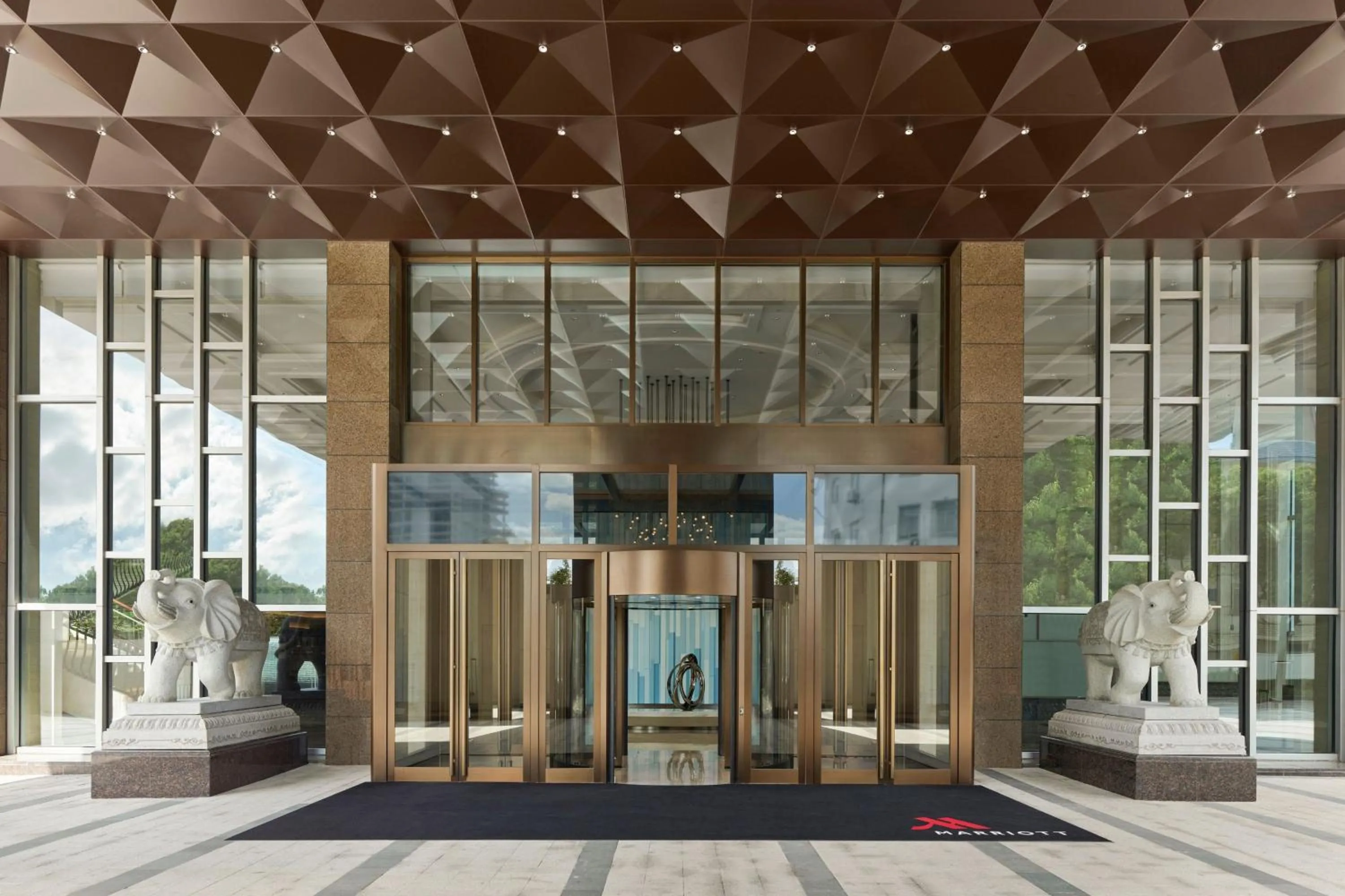 Property building in Shanghai Marriott Hotel Yangpu Riverside