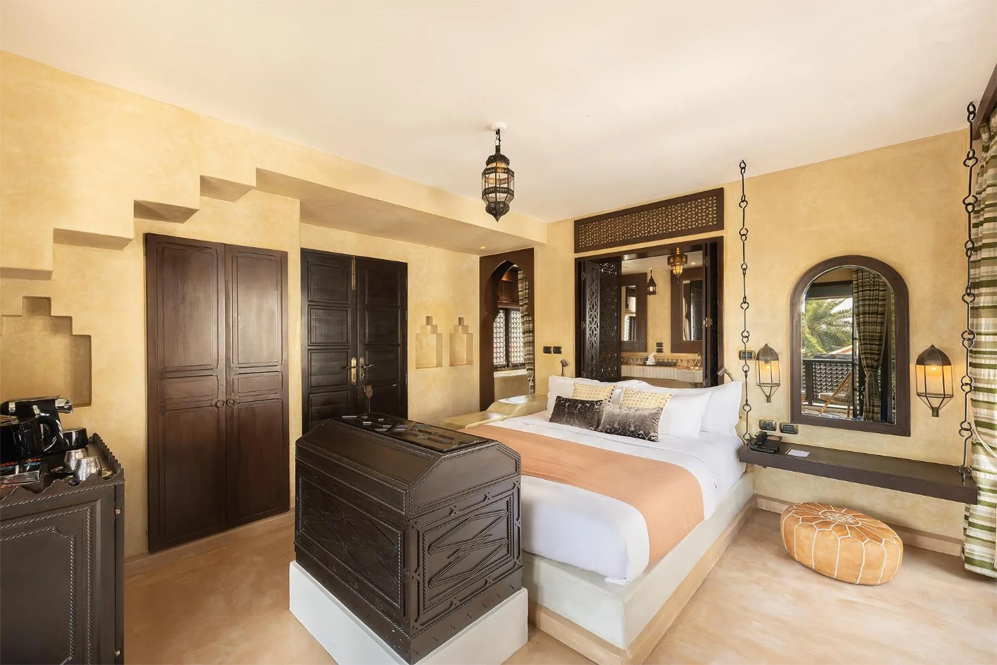 Bed in Villa Maroc Resort