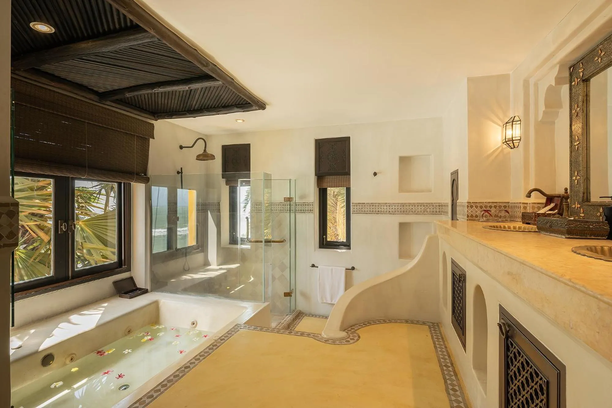 Bathroom in Villa Maroc Resort