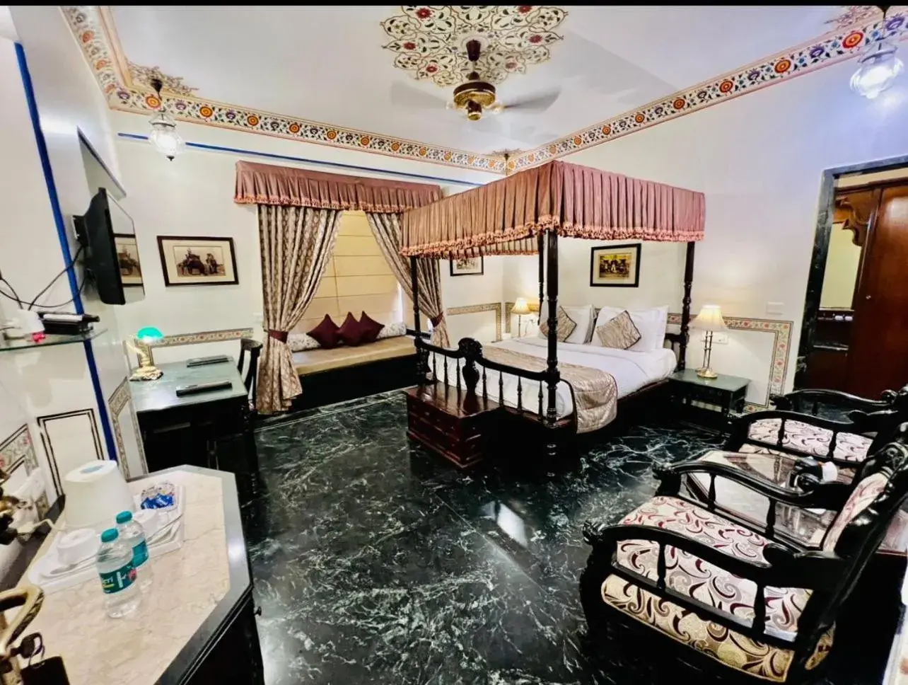 Bed in Umaid Mahal - A Heritage Style Boutique Hotel Bed in Umaid Mahal - A Heritage Style Boutique Hotel