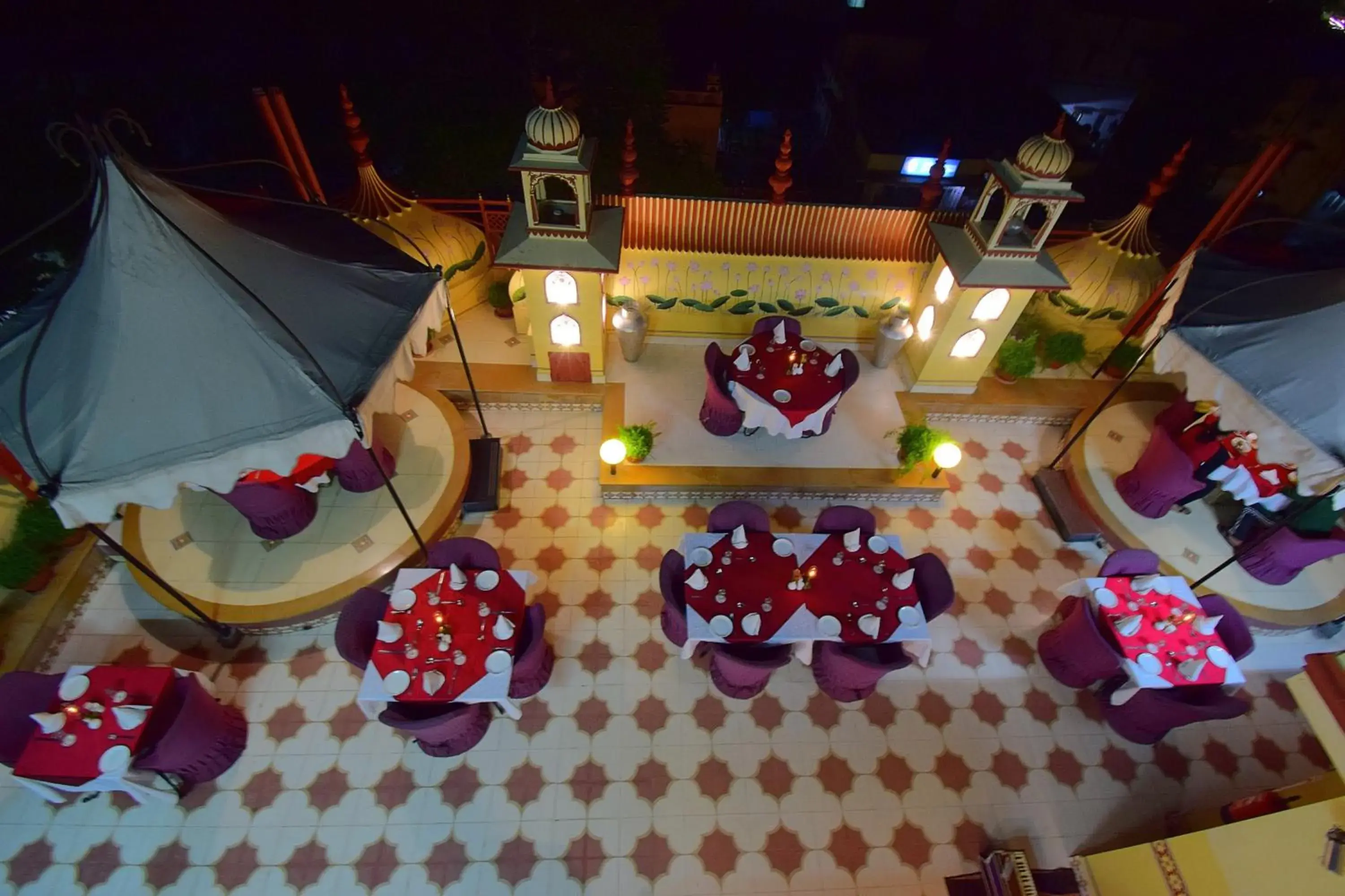 Restaurant/places to eat in Umaid Mahal - A Heritage Style Boutique Hotel Restaurant/places to eat in Umaid Mahal - A Heritage Style Boutique Hotel