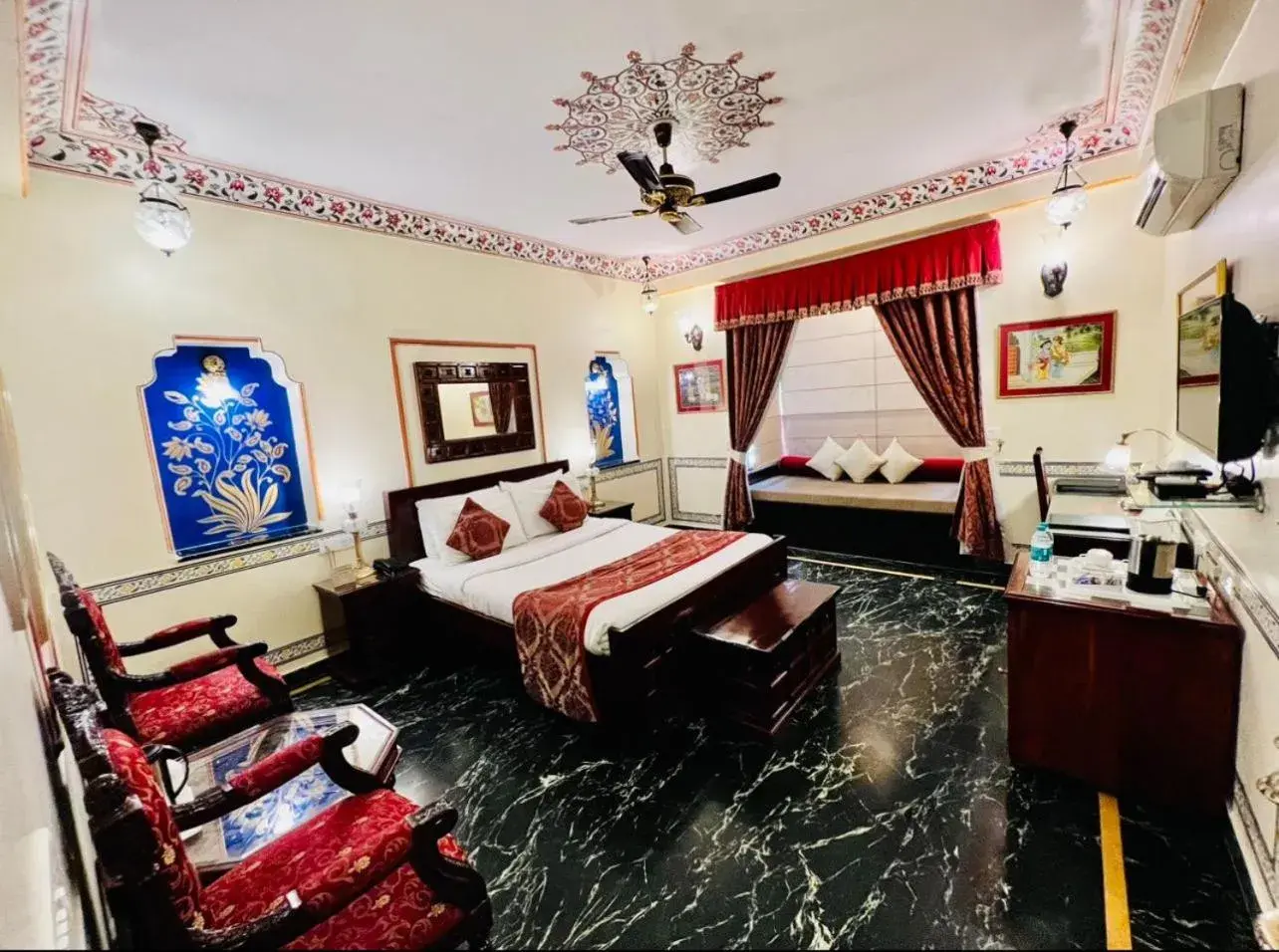 Bed in Umaid Mahal - A Heritage Style Boutique Hotel Bed in Umaid Mahal - A Heritage Style Boutique Hotel
