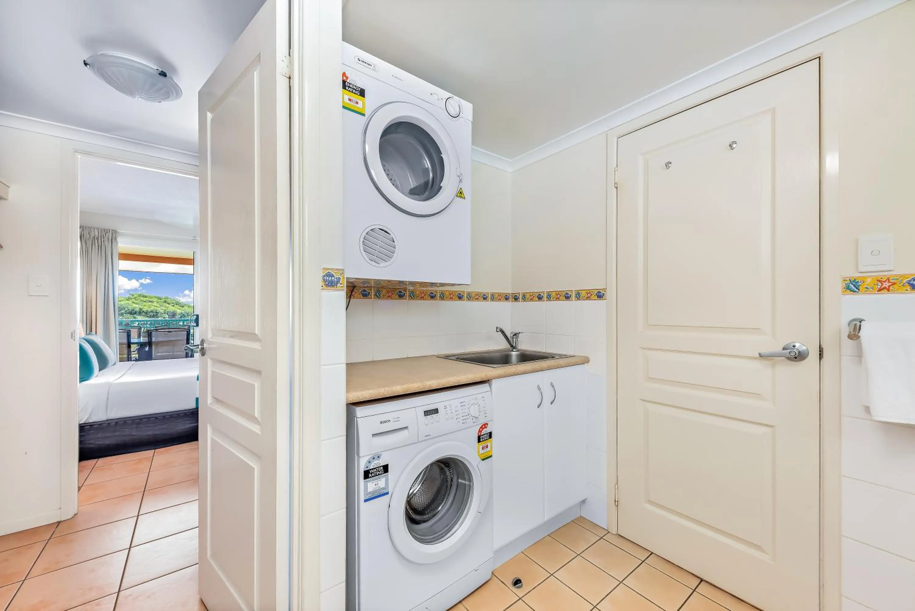 washing machine in Shingley Beach Resort - Whitsundays