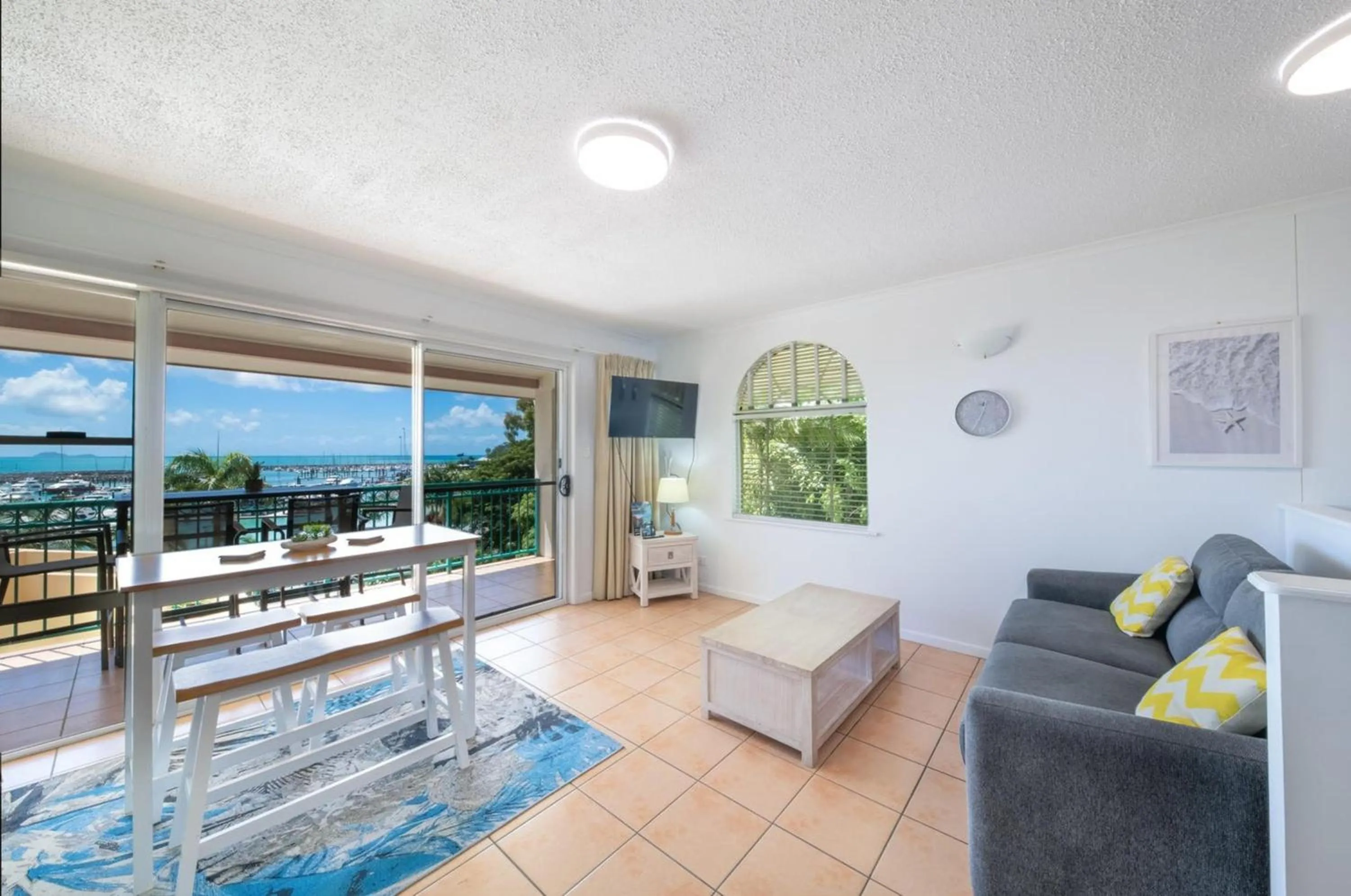 Living room in Shingley Beach Resort - Whitsundays
