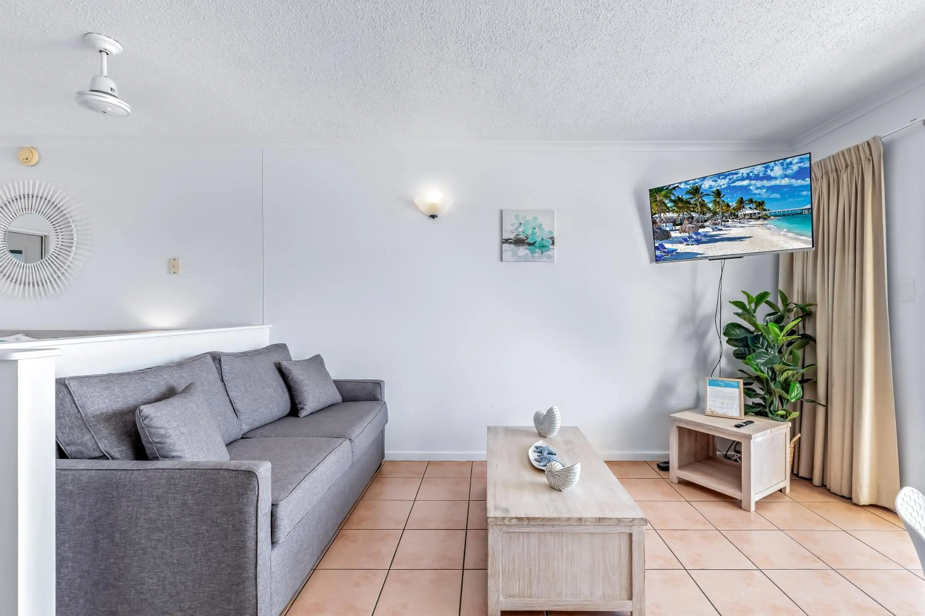 Living room in Shingley Beach Resort - Whitsundays