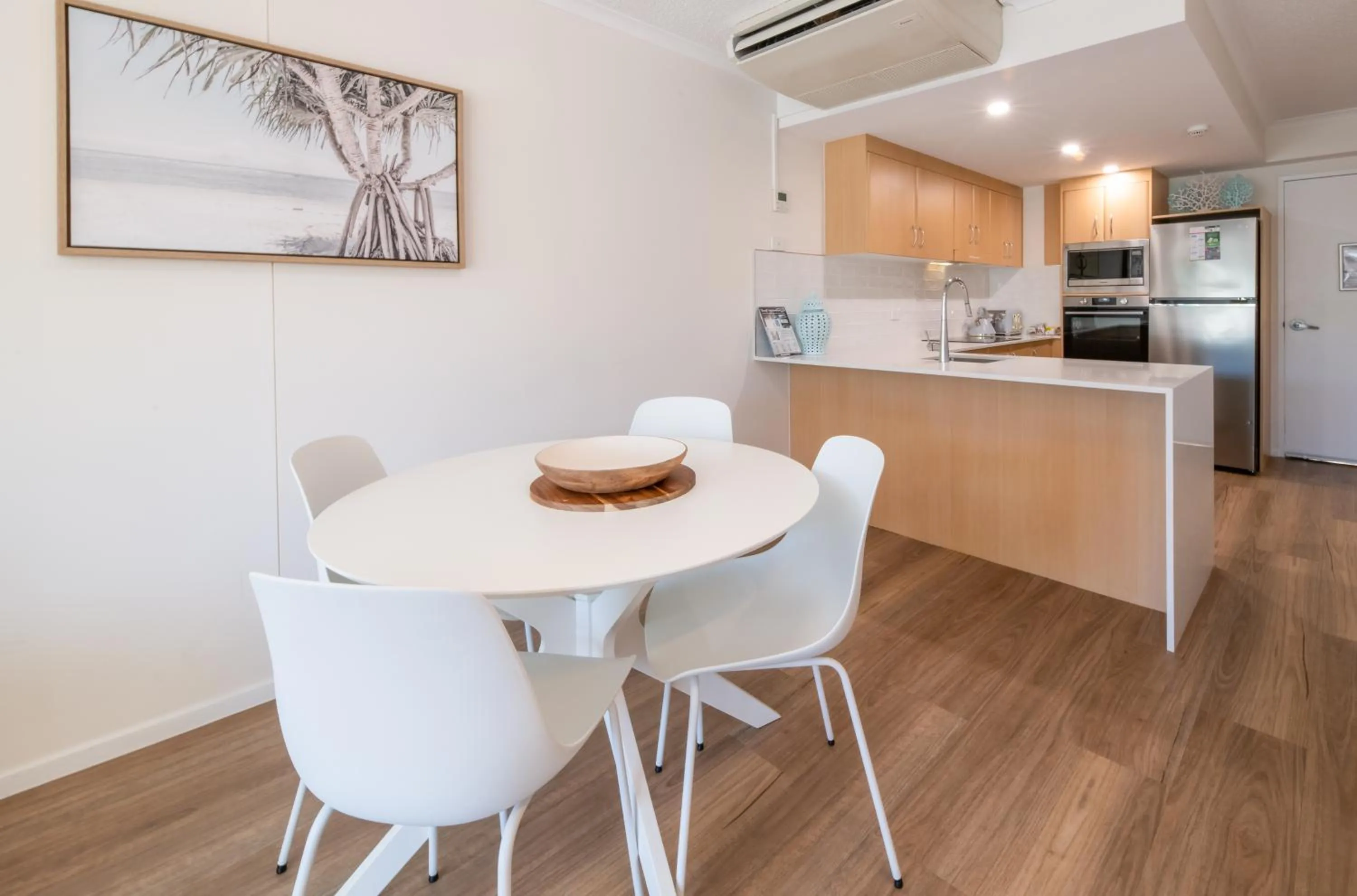 Kitchen or kitchenette in Shingley Beach Resort - Whitsundays