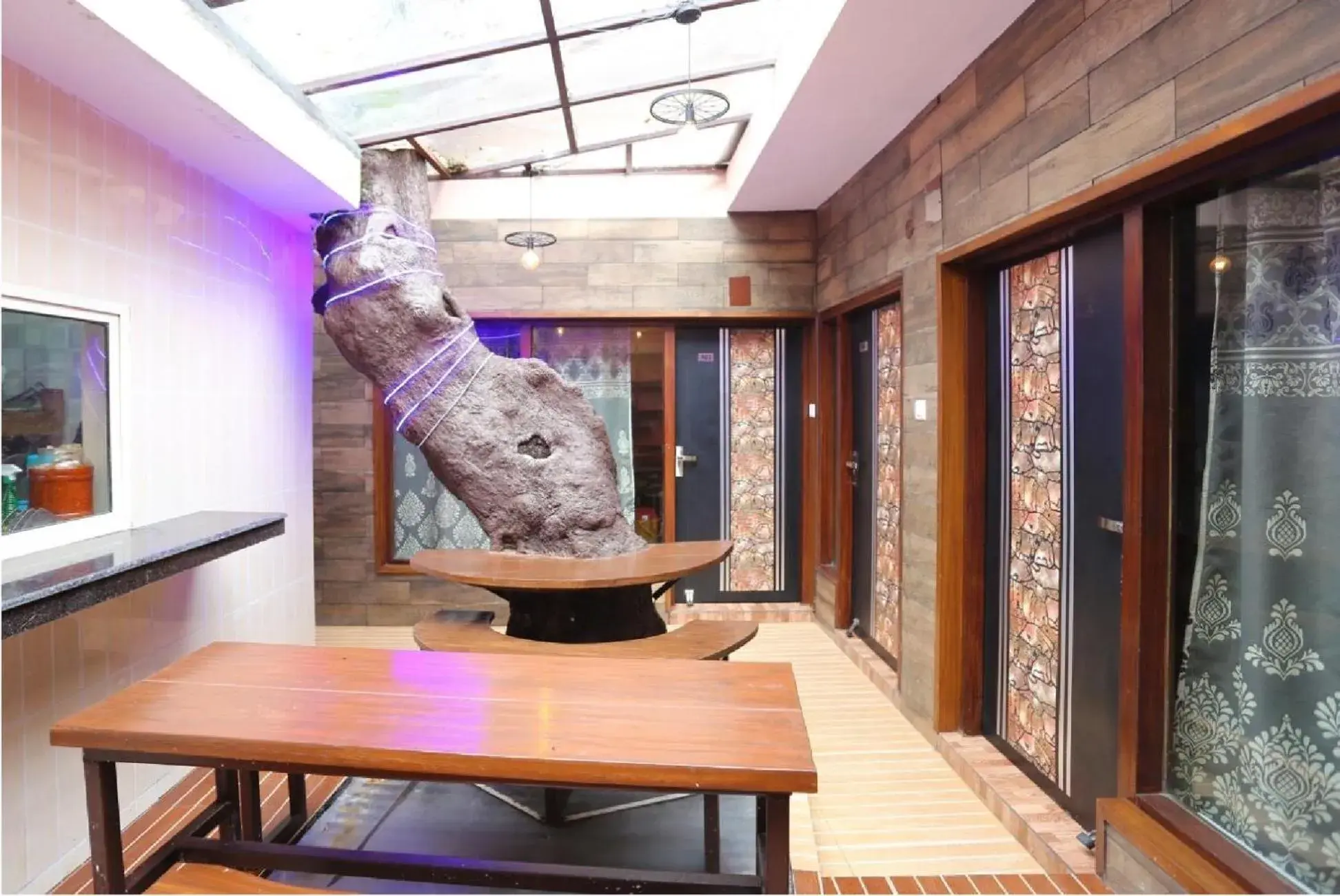 Restaurant/places to eat in Ekam Lodge Restaurant/places to eat in Ekam Lodge