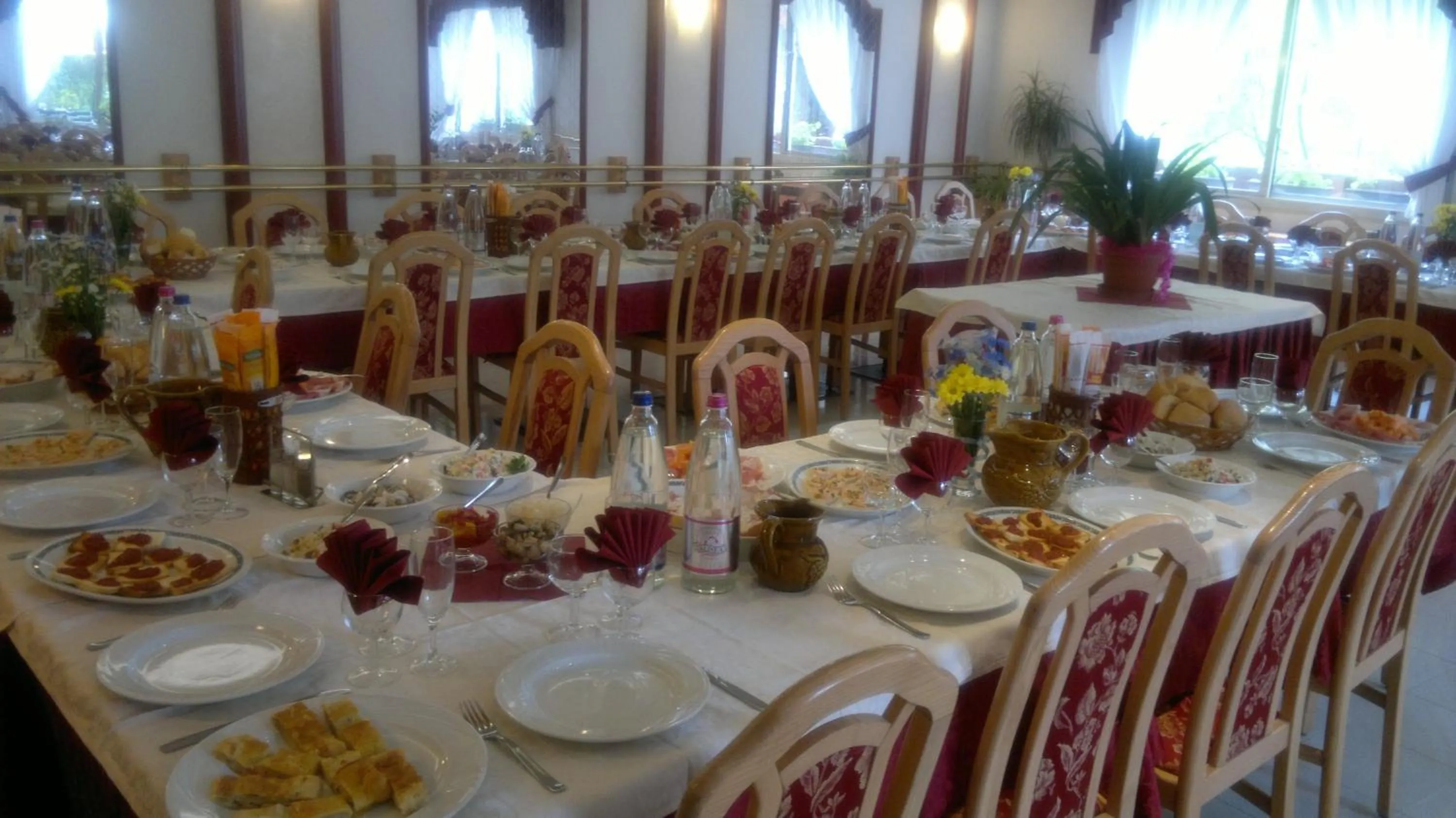 Restaurant/places to eat in Albergo Maggiorina