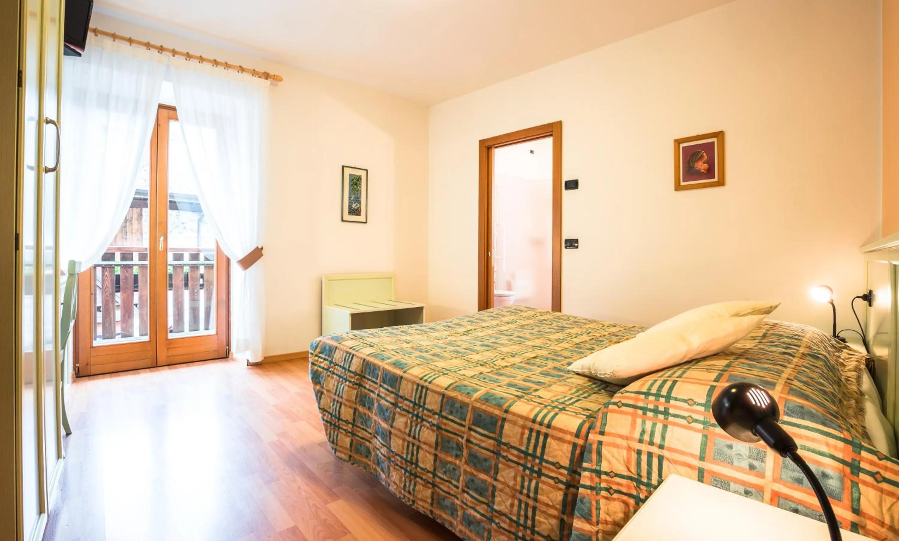 Photo of the whole room, Bed in Albergo Maggiorina