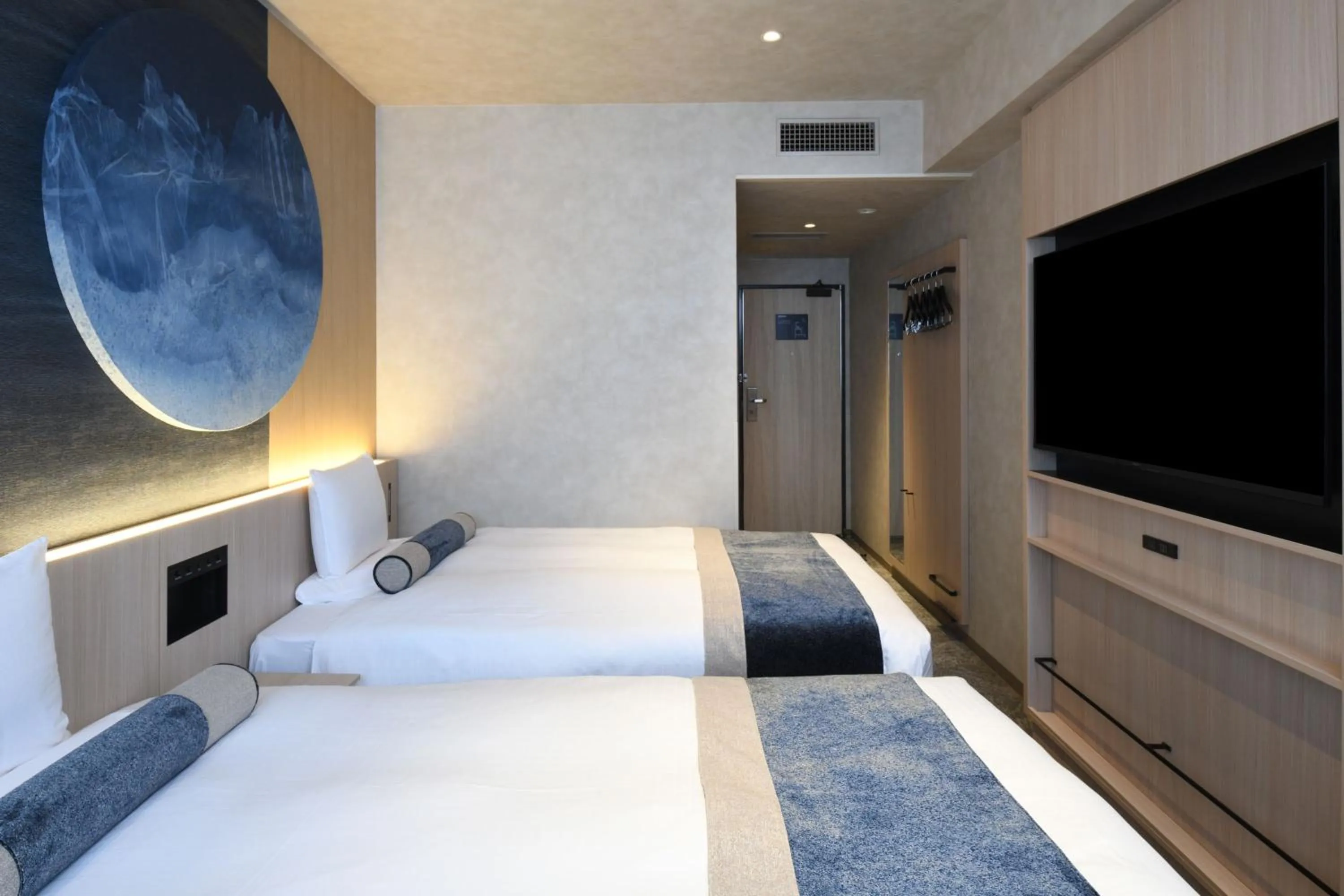 Photo of the whole room, Bed in HOTEL MYSTAYS Ochanomizu Conference Center