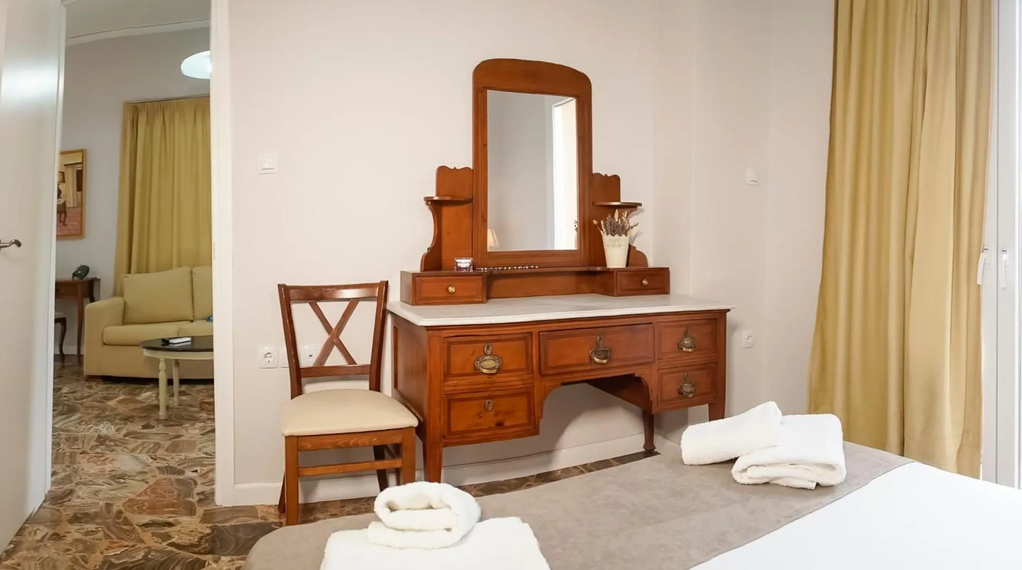 Heraklion Old Port Apartments