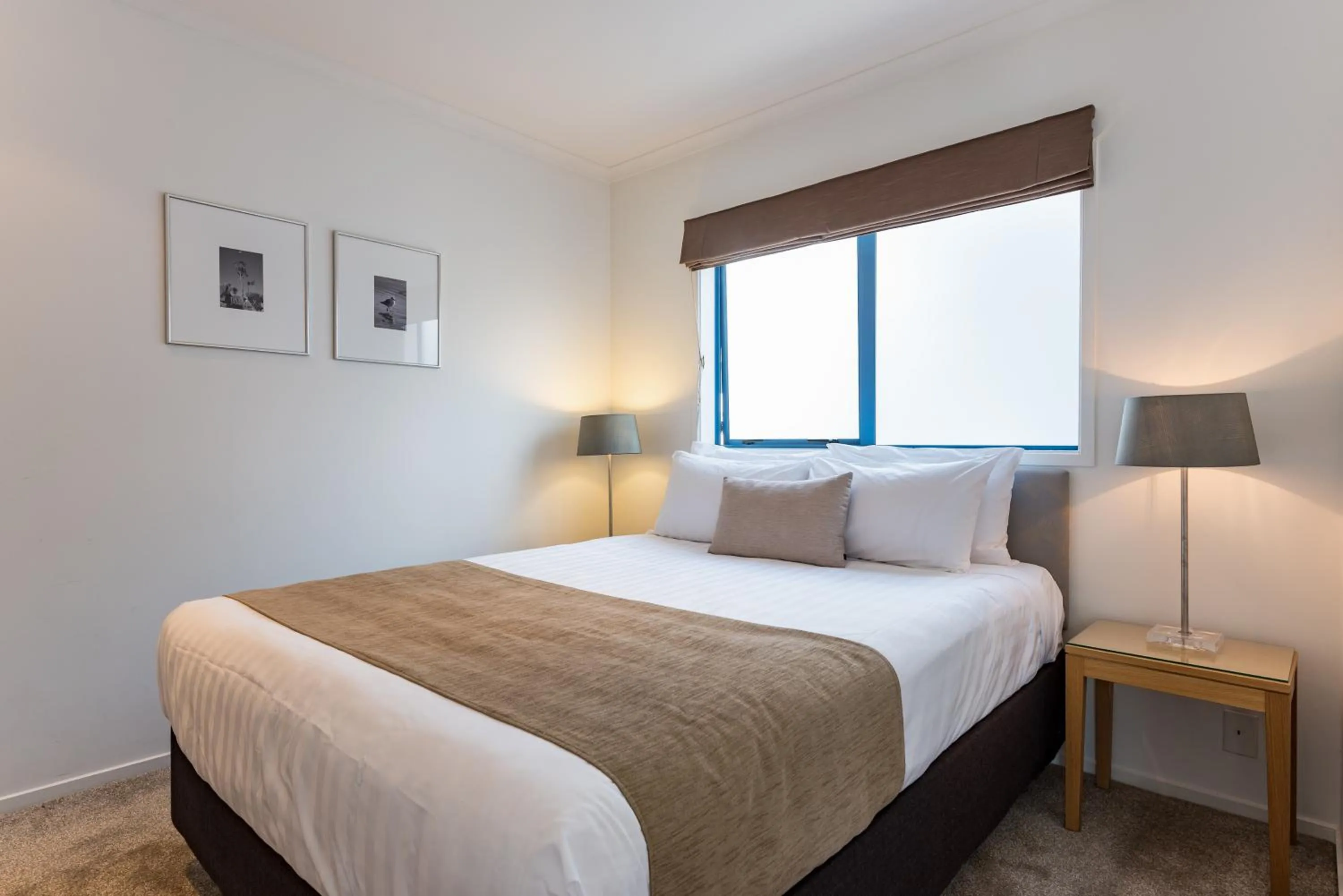 Bedroom, Bed in Blue Pacific Apartments