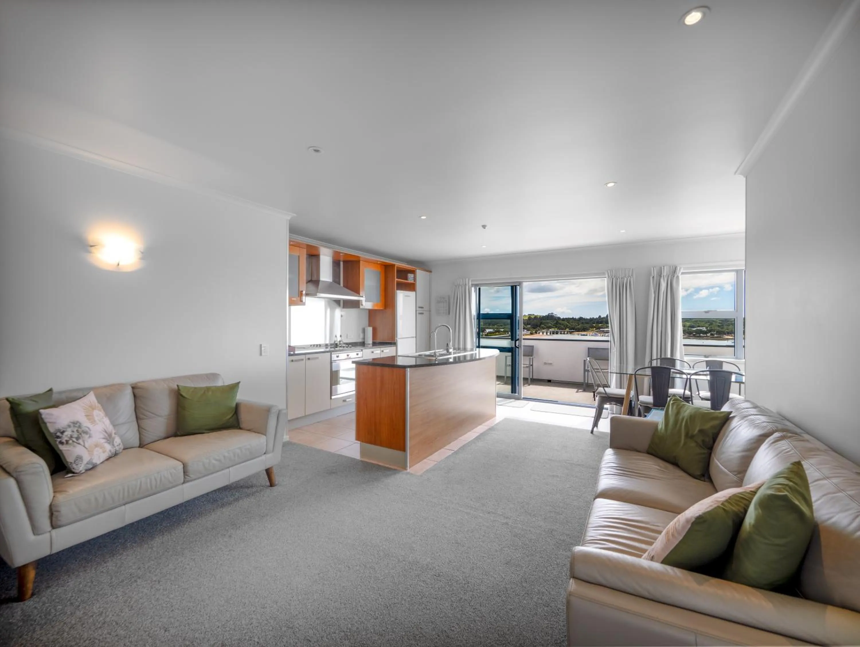 Kitchen or kitchenette in Blue Pacific Apartments