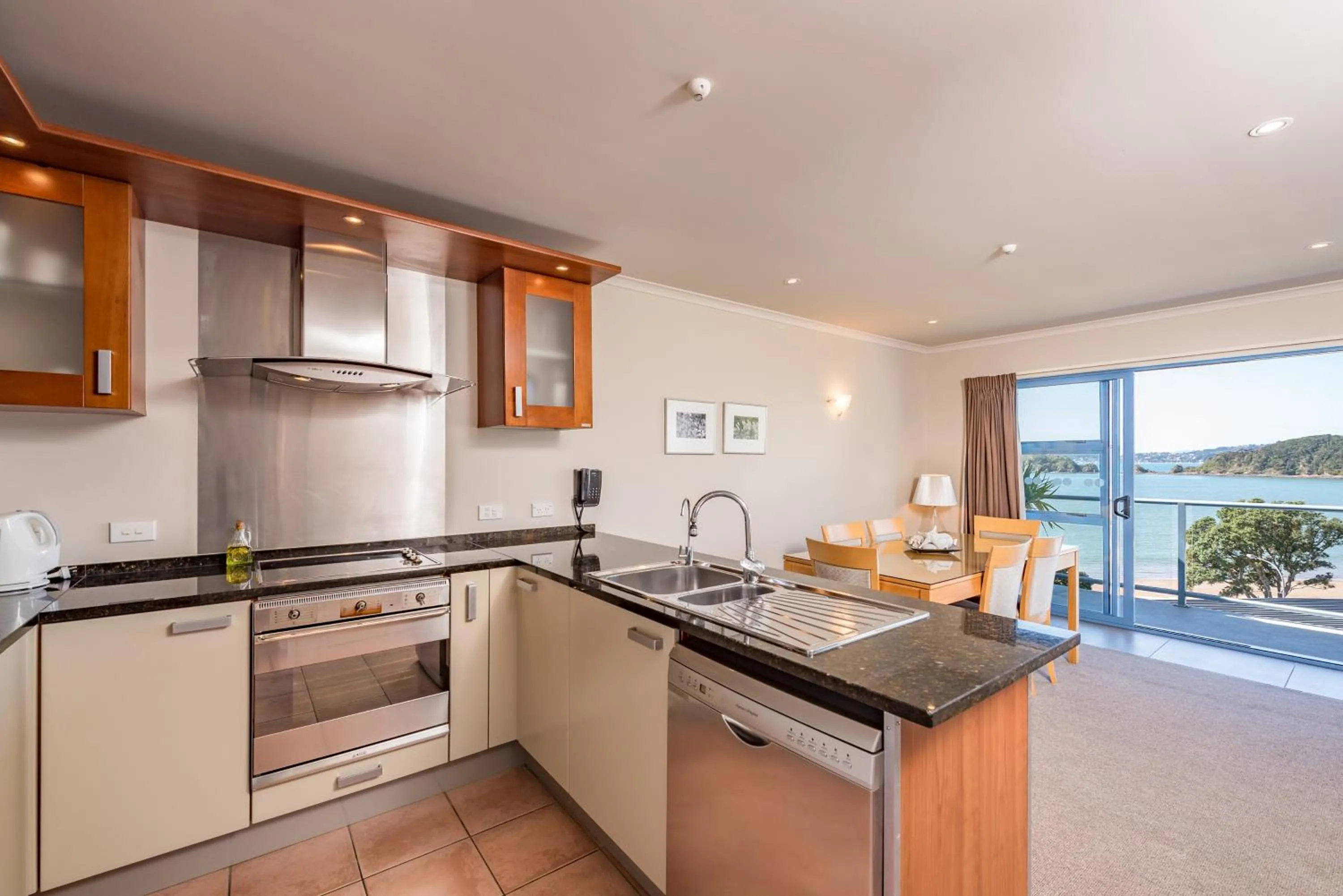 Kitchen or kitchenette in Blue Pacific Apartments