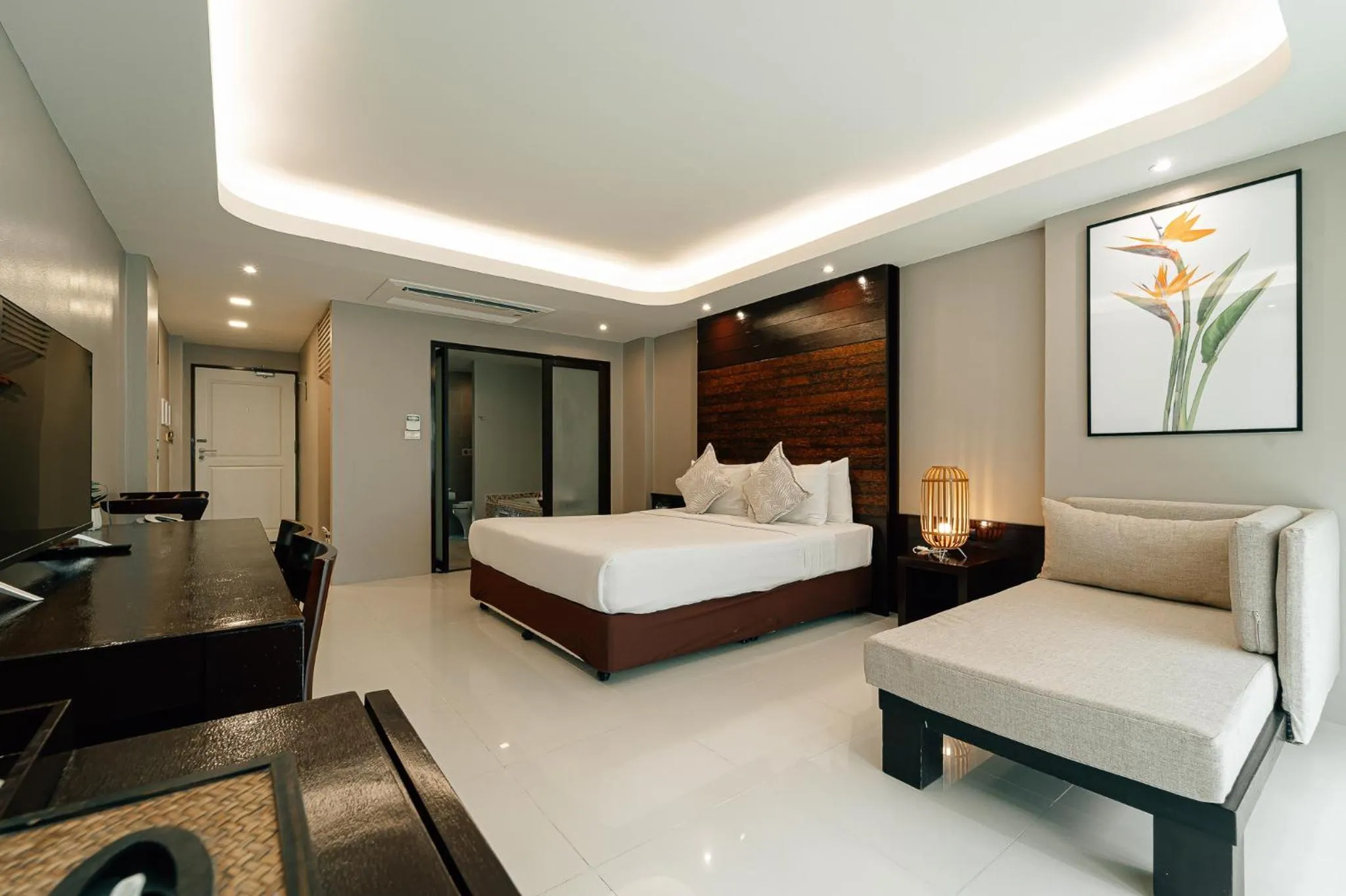 Photo of the whole room, Bed in The Bihai Hua Hin