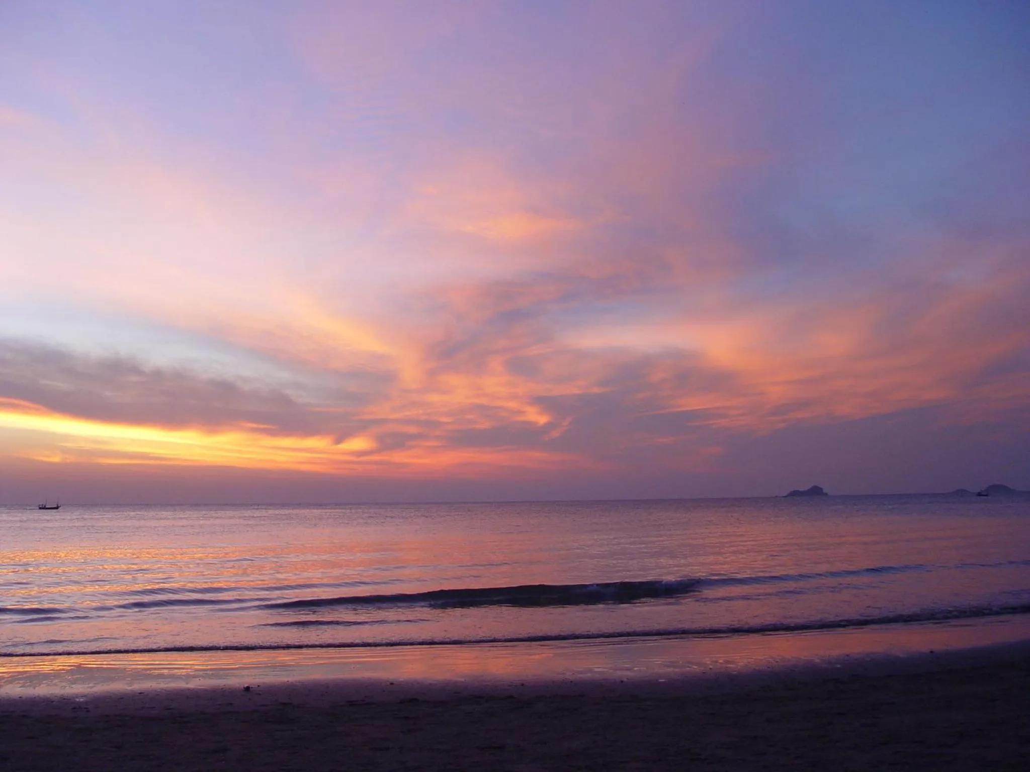 Night in The Bihai Hua Hin