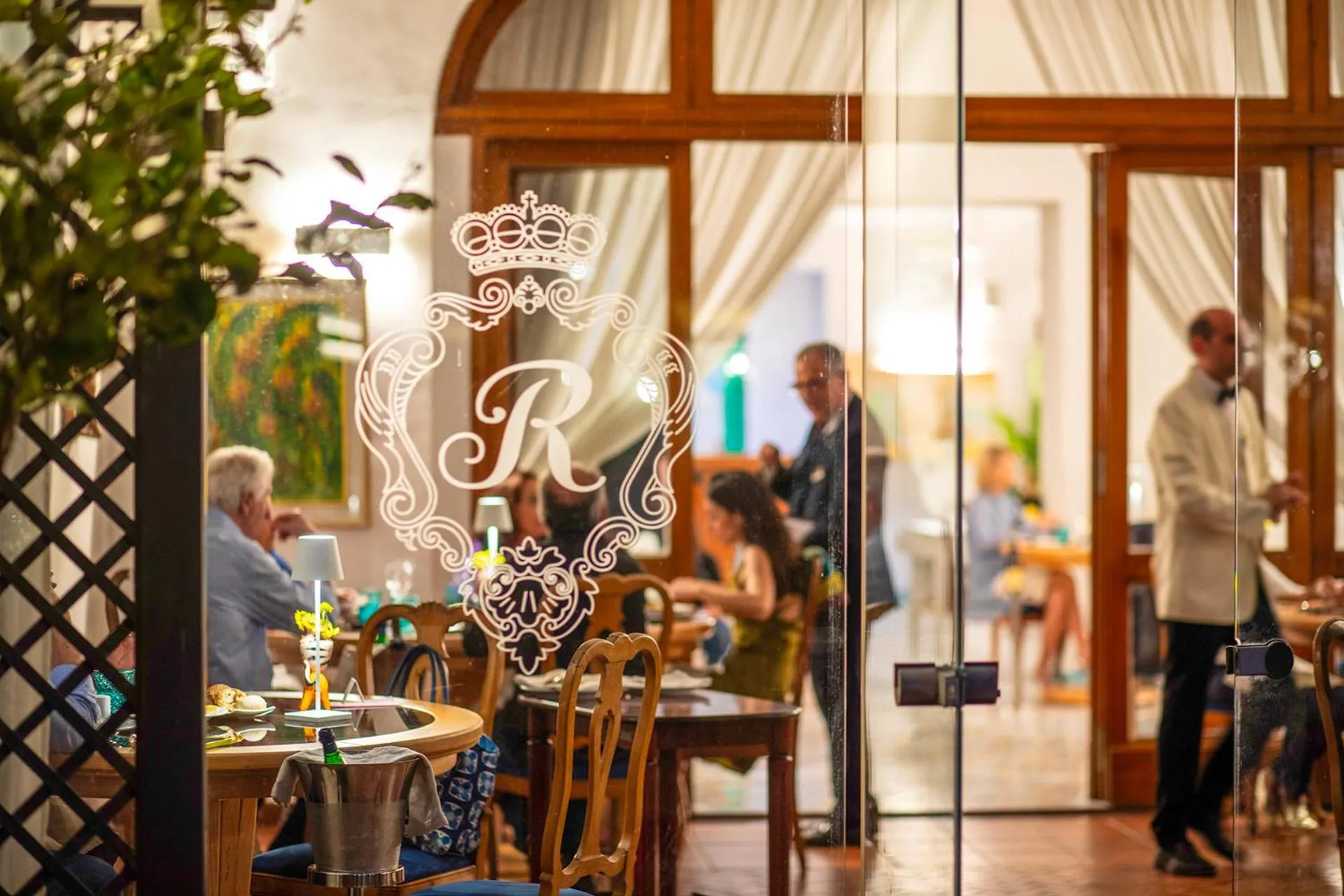 Restaurant/places to eat in La Reginella Resort & Spa