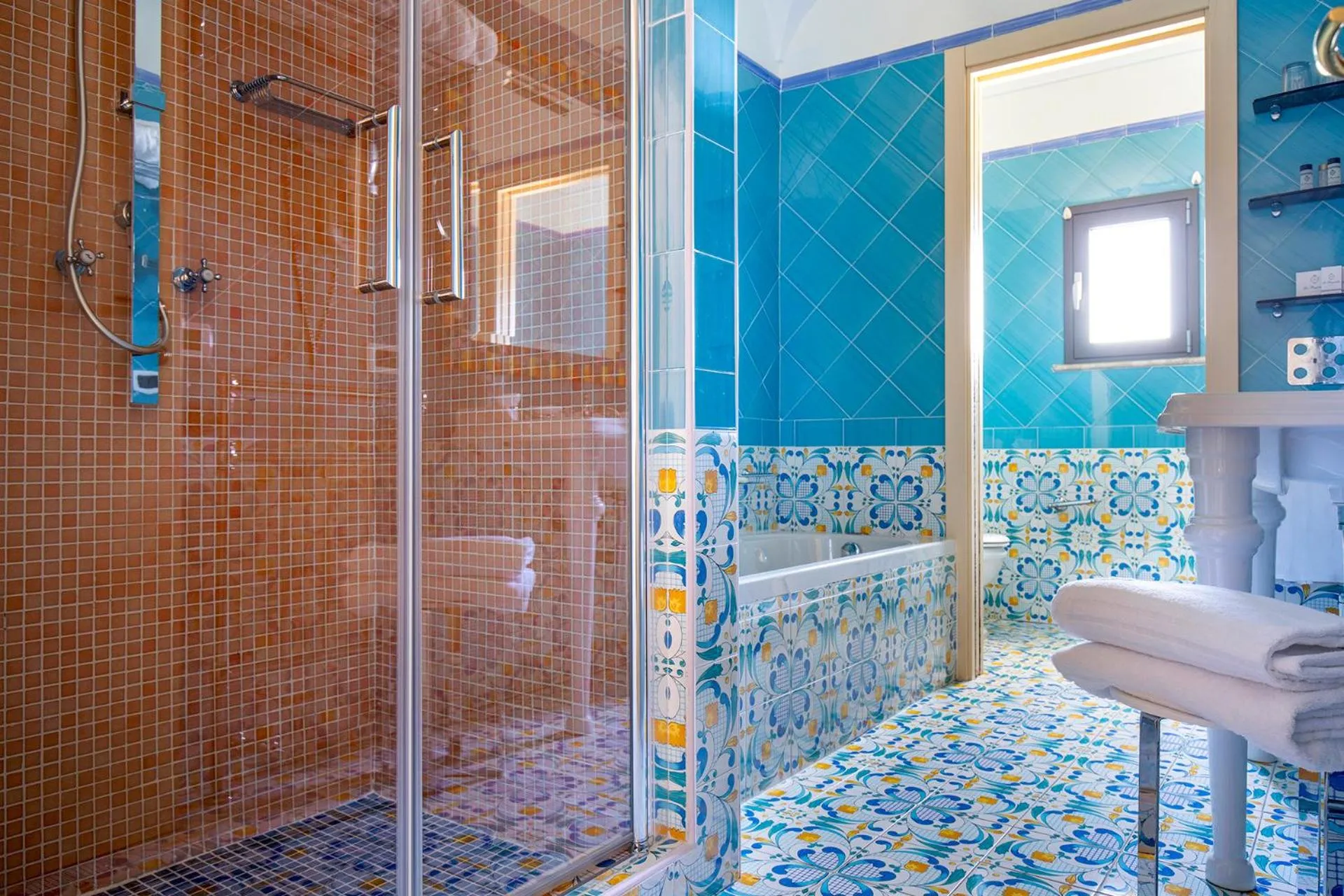 Shower in La Reginella Resort & Spa