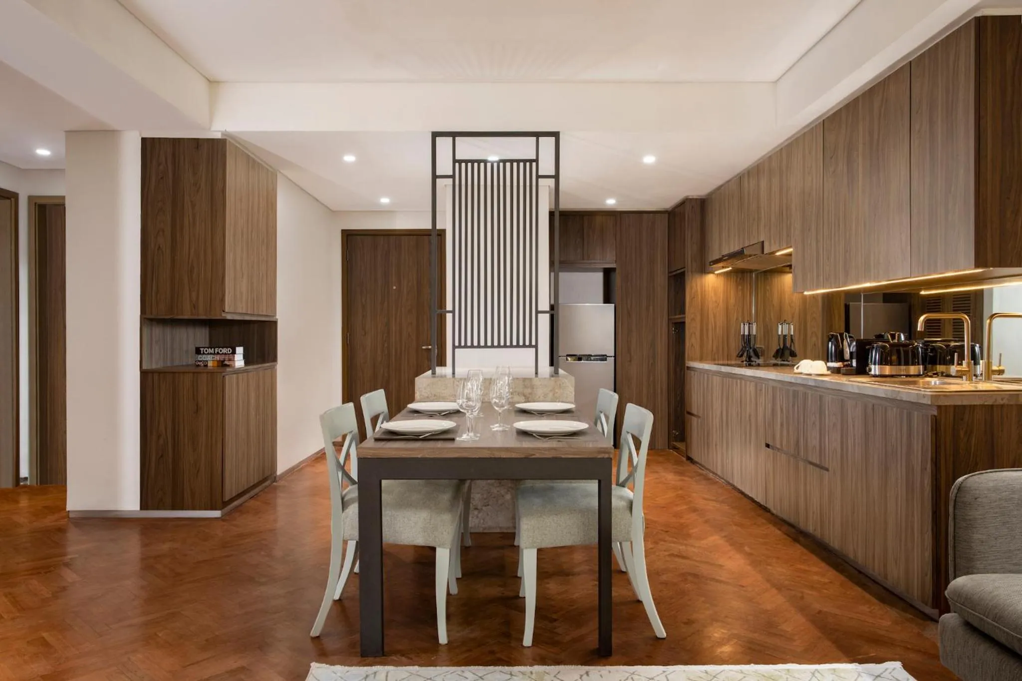 TV and multimedia in Oakwood Suites Kuningan Jakarta