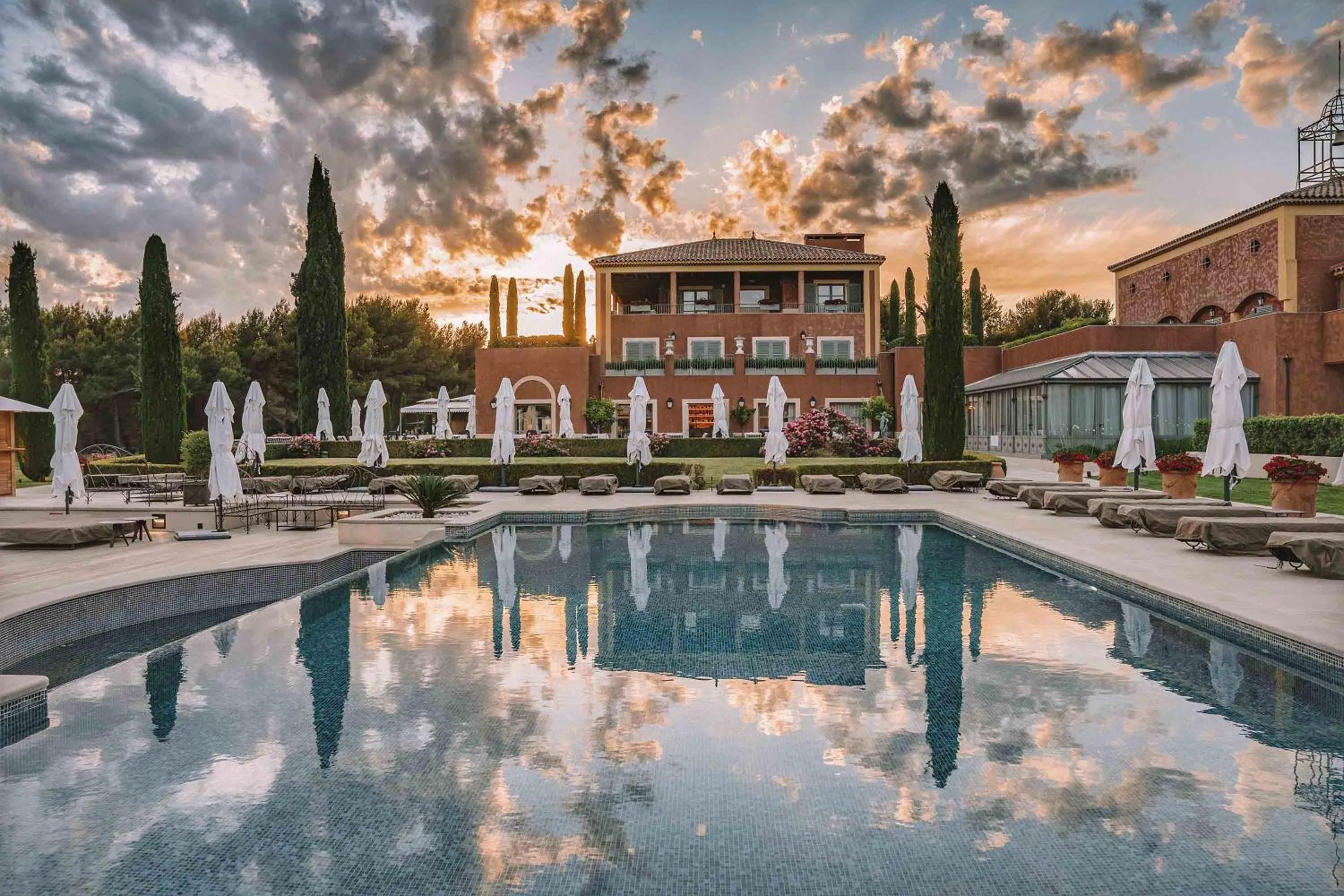 Property building in L'Hôtel & Spa du Castellet