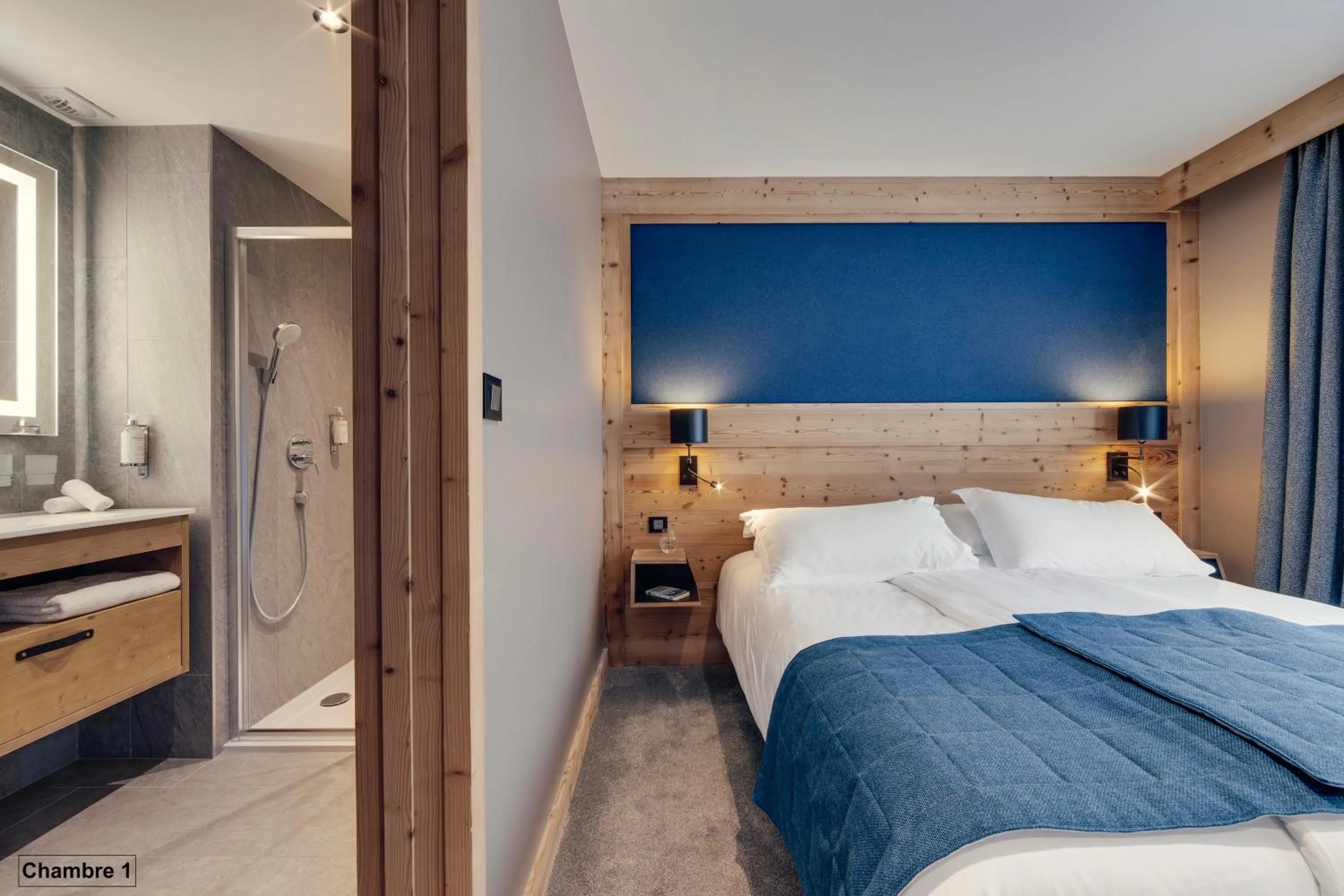 Bed in Hôtel Avancher