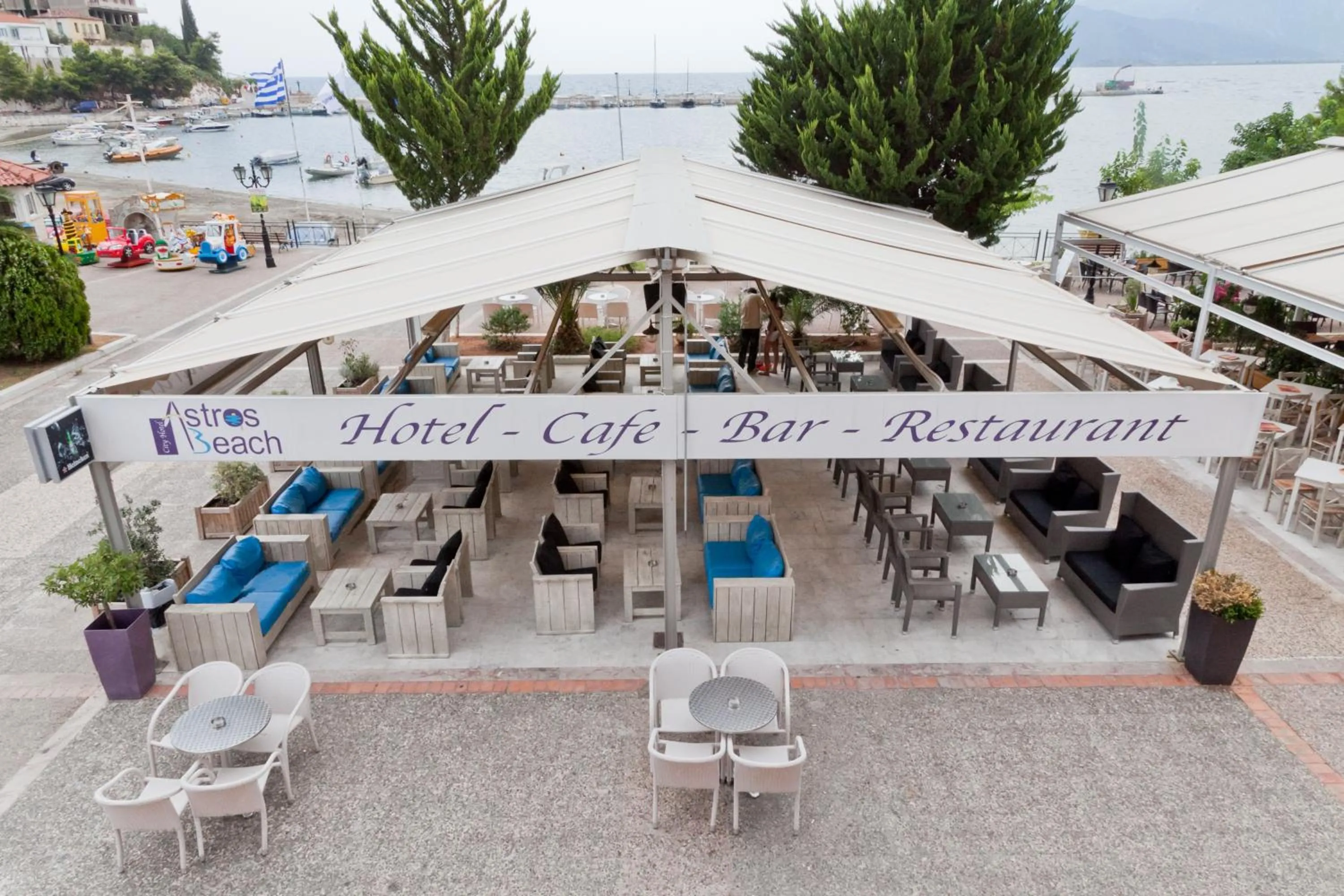 Restaurant/places to eat in Astros Beach Boutique Hotel