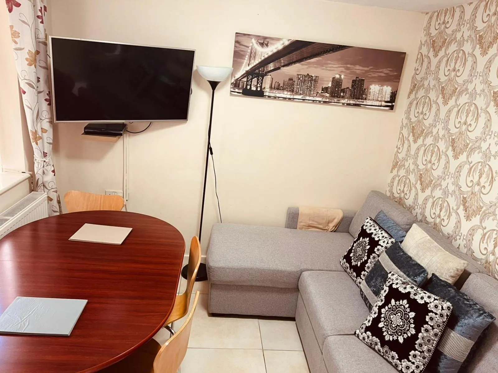 Lounge or bar in RICHFLO Facility Rentals