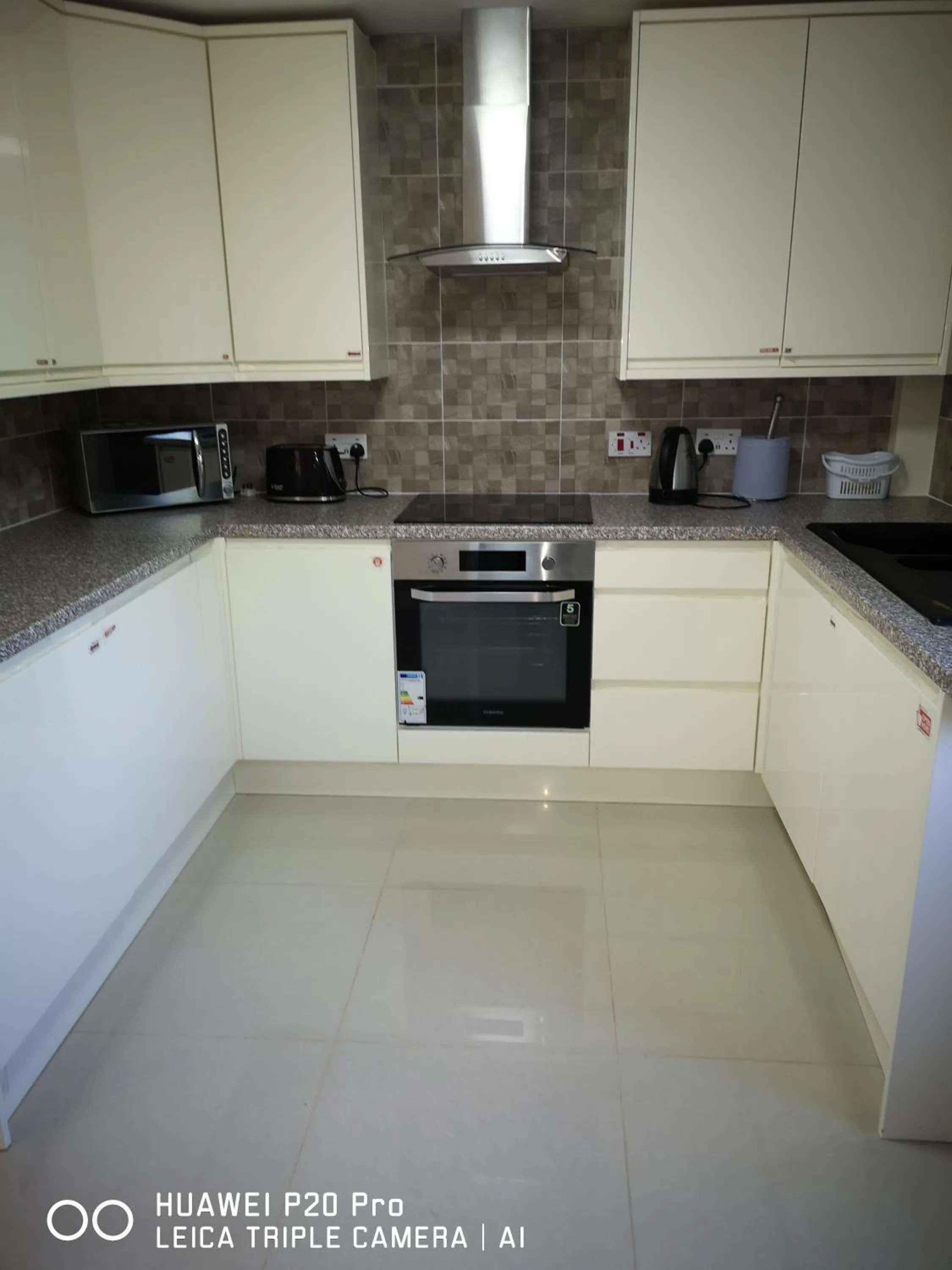 Kitchen or kitchenette in RICHFLO Facility Rentals
