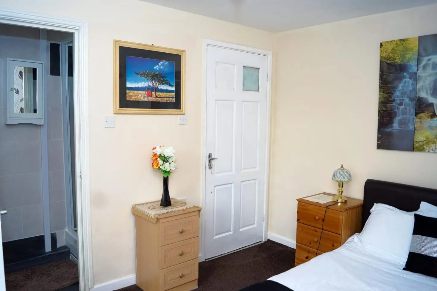 Bed in RICHFLO Facility Rentals