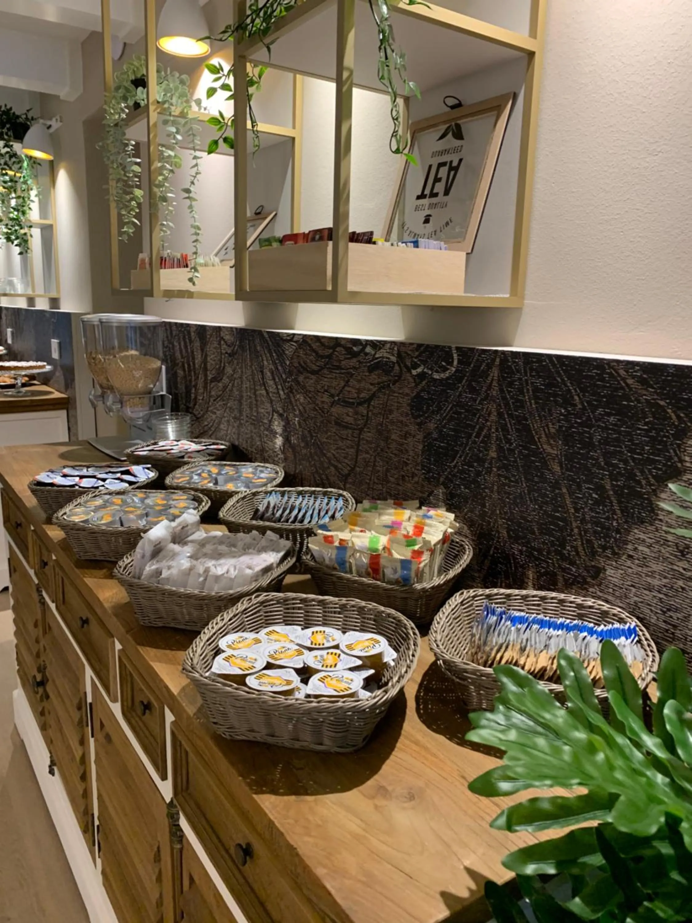 Breakfast in Hotel La Perla