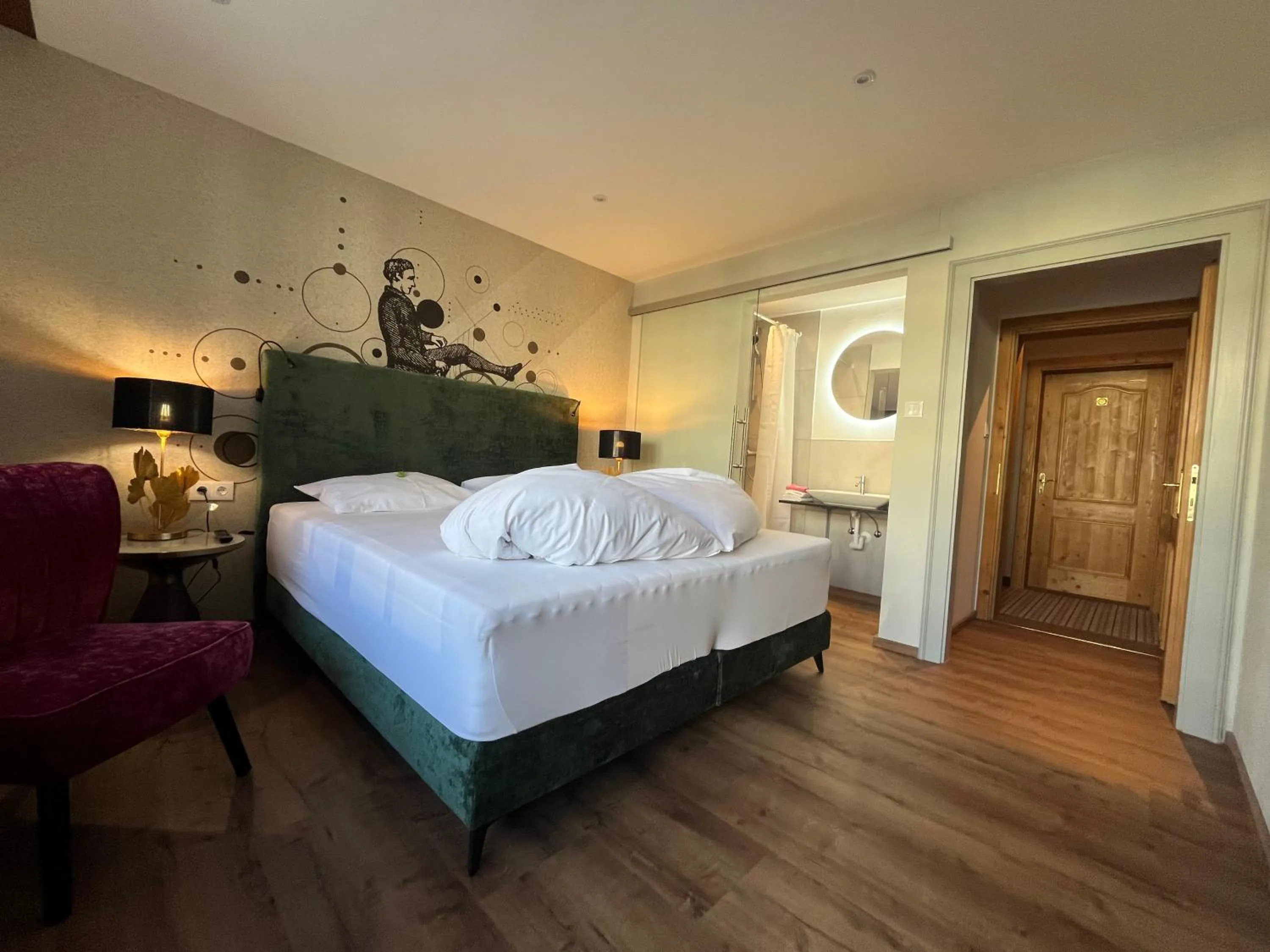 Bed in Landhotel Lindenhof