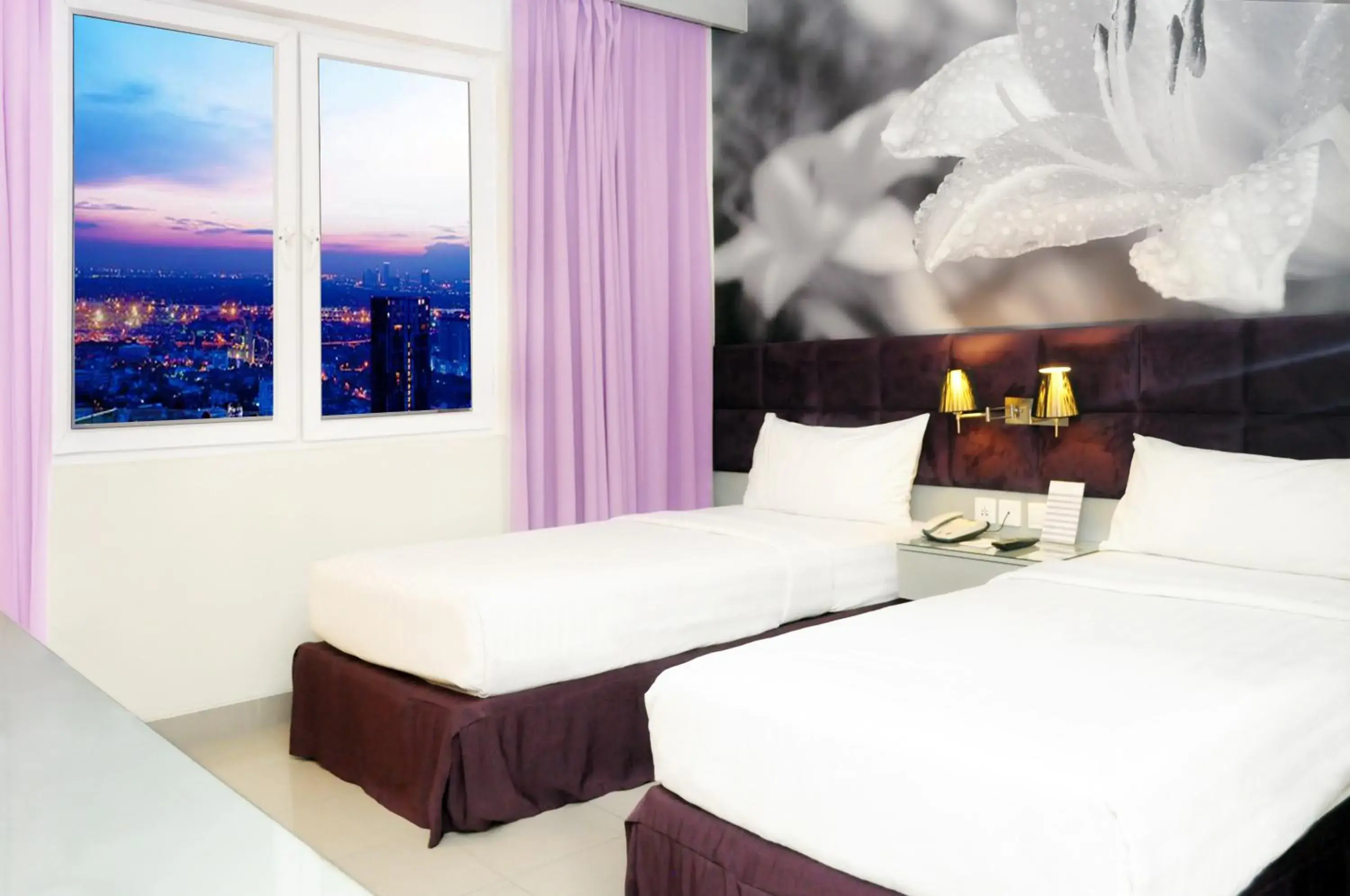 Bed in Royal Palm Hotel & Conference Center Cengkareng Bed in Royal Palm Hotel & Conference Center Cengkareng