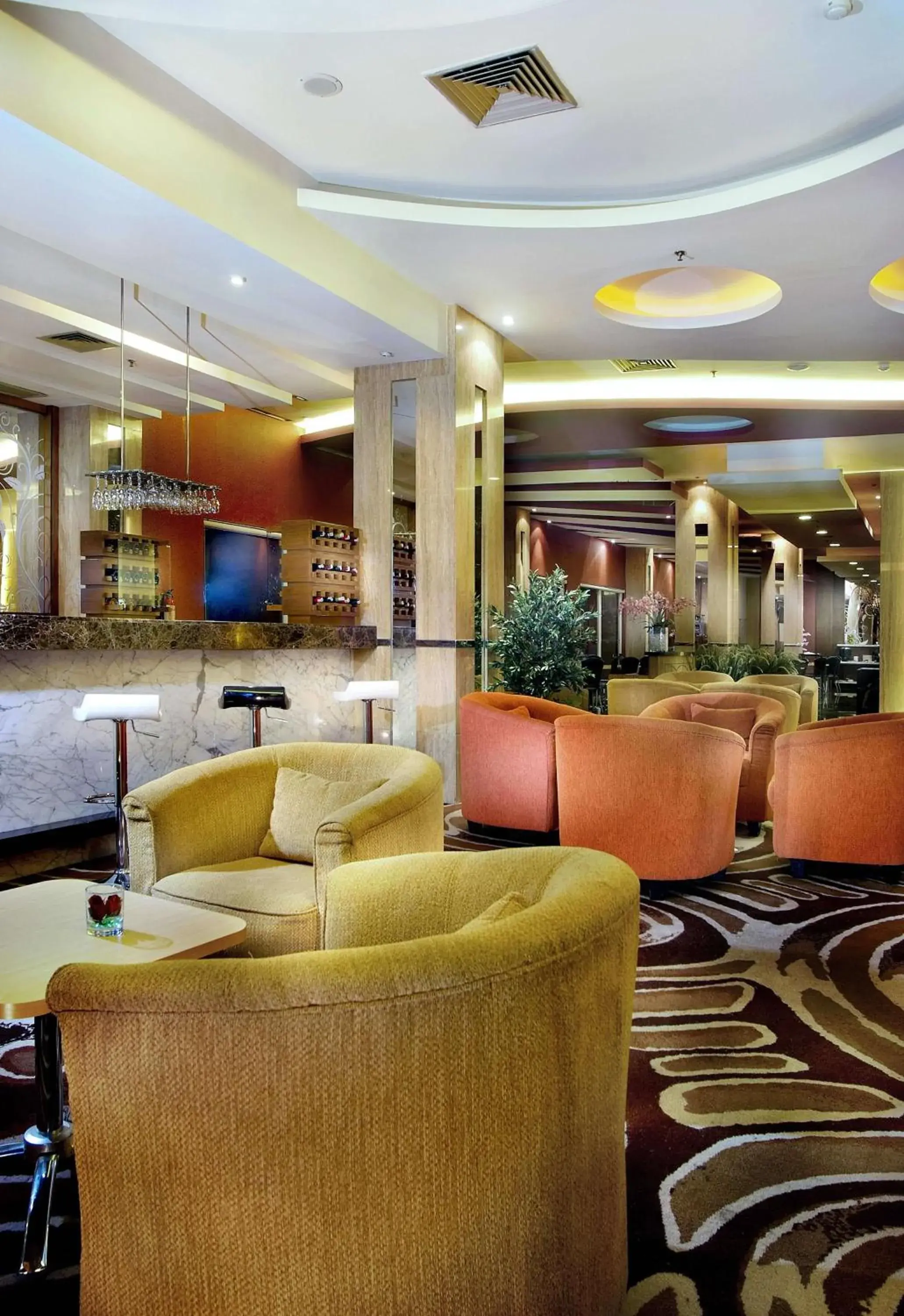 Lounge or bar in Royal Palm Hotel & Conference Center Cengkareng Lounge or bar in Royal Palm Hotel & Conference Center Cengkareng