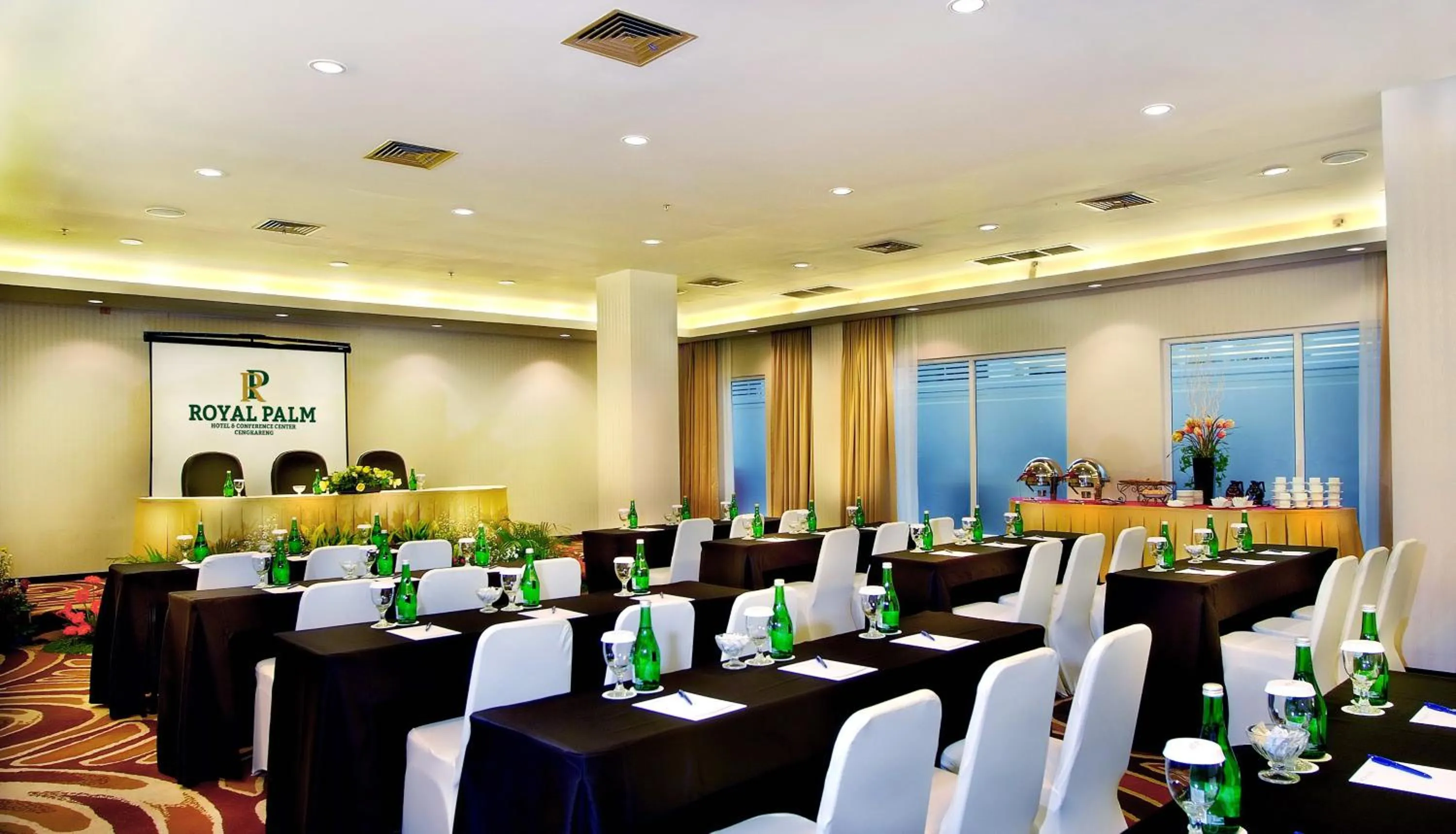 Banquet/Function facilities in Royal Palm Hotel & Conference Center Cengkareng