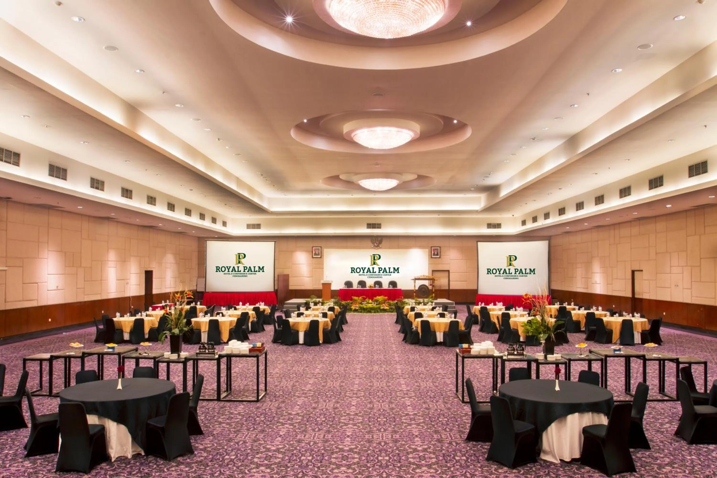 Banquet/Function facilities in Royal Palm Hotel & Conference Center Cengkareng