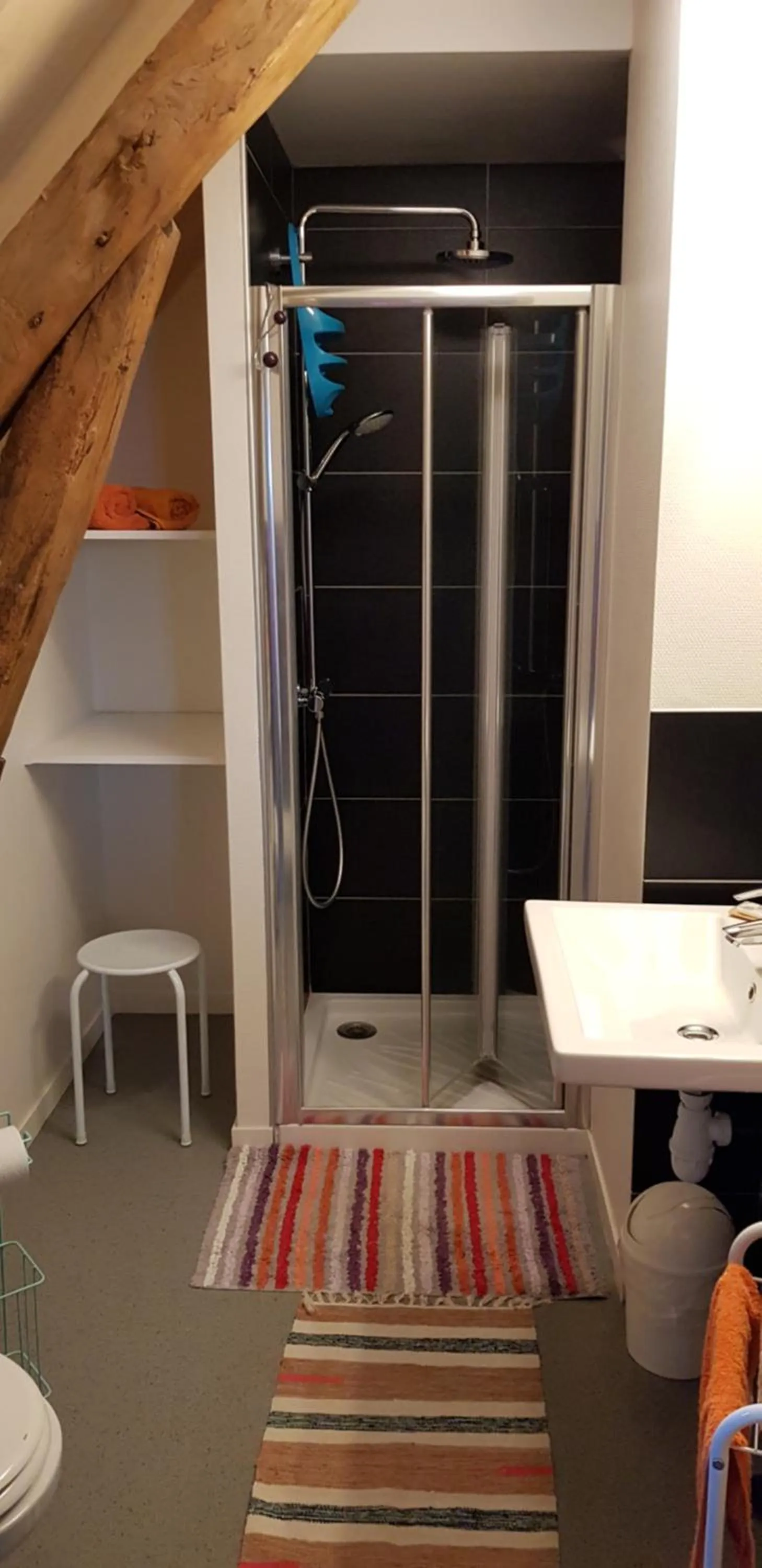 Shower in Au Bosquet Fleuri