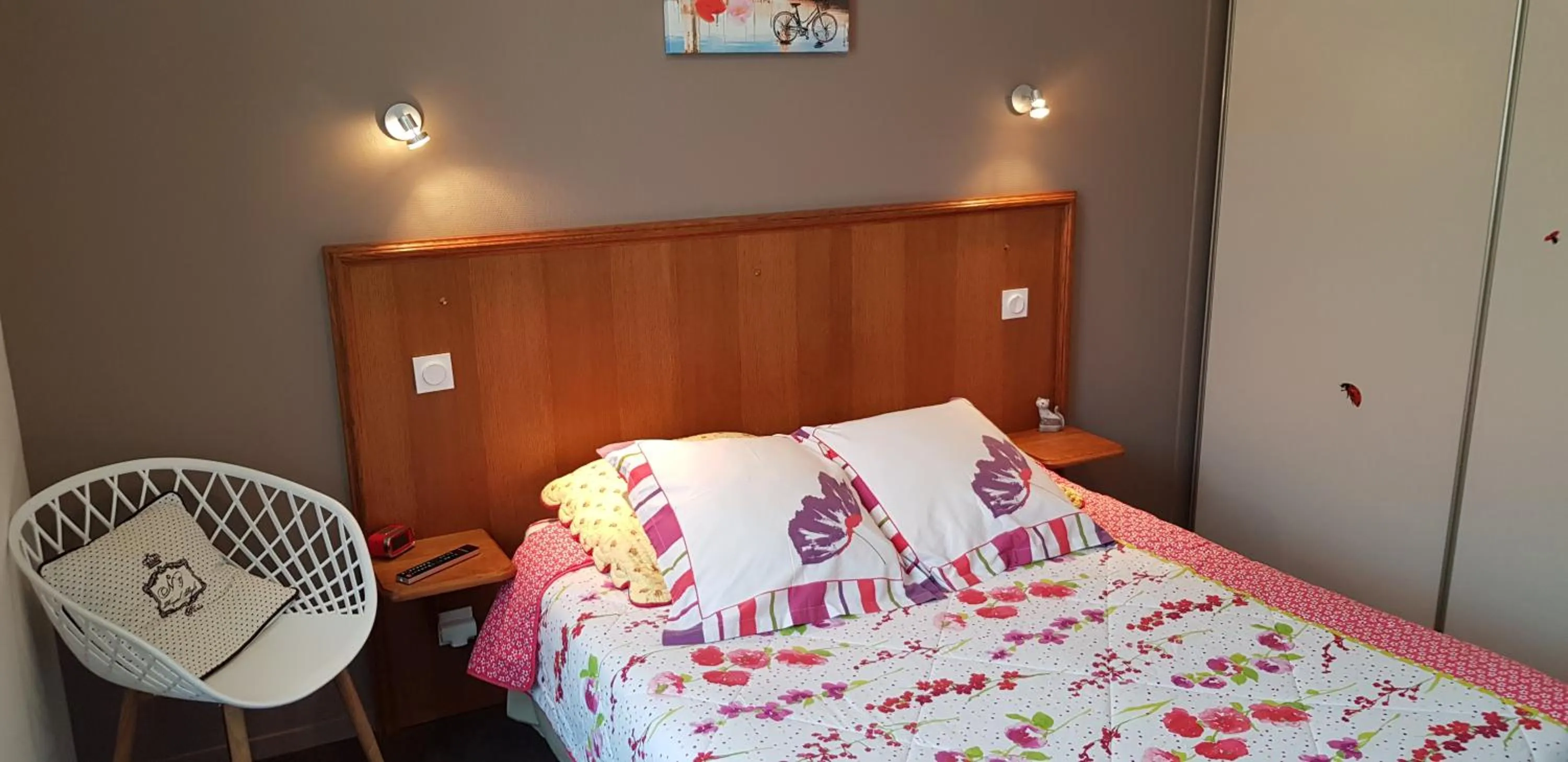 Other, Bed in Au Bosquet Fleuri