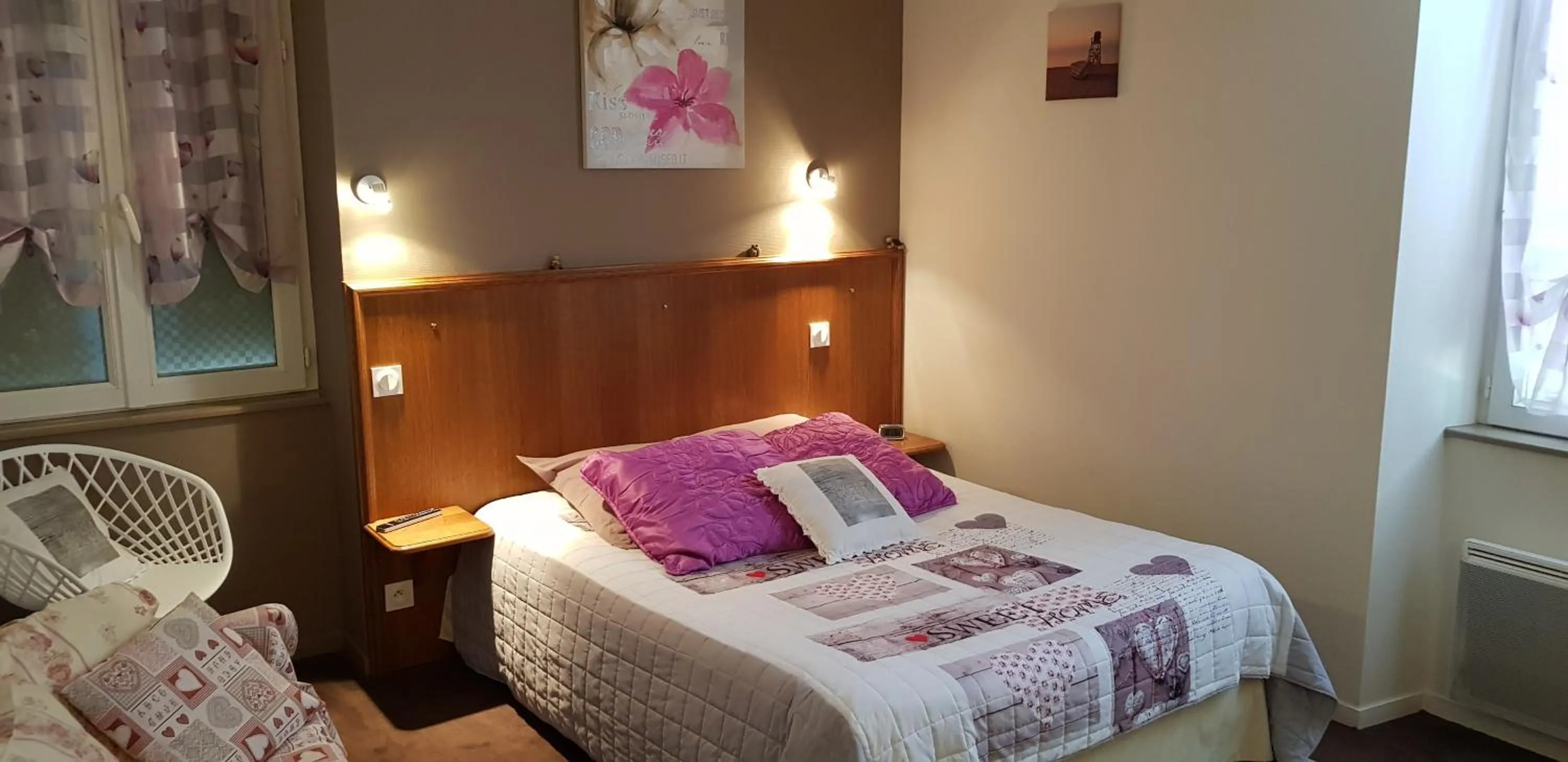 Other, Bed in Au Bosquet Fleuri