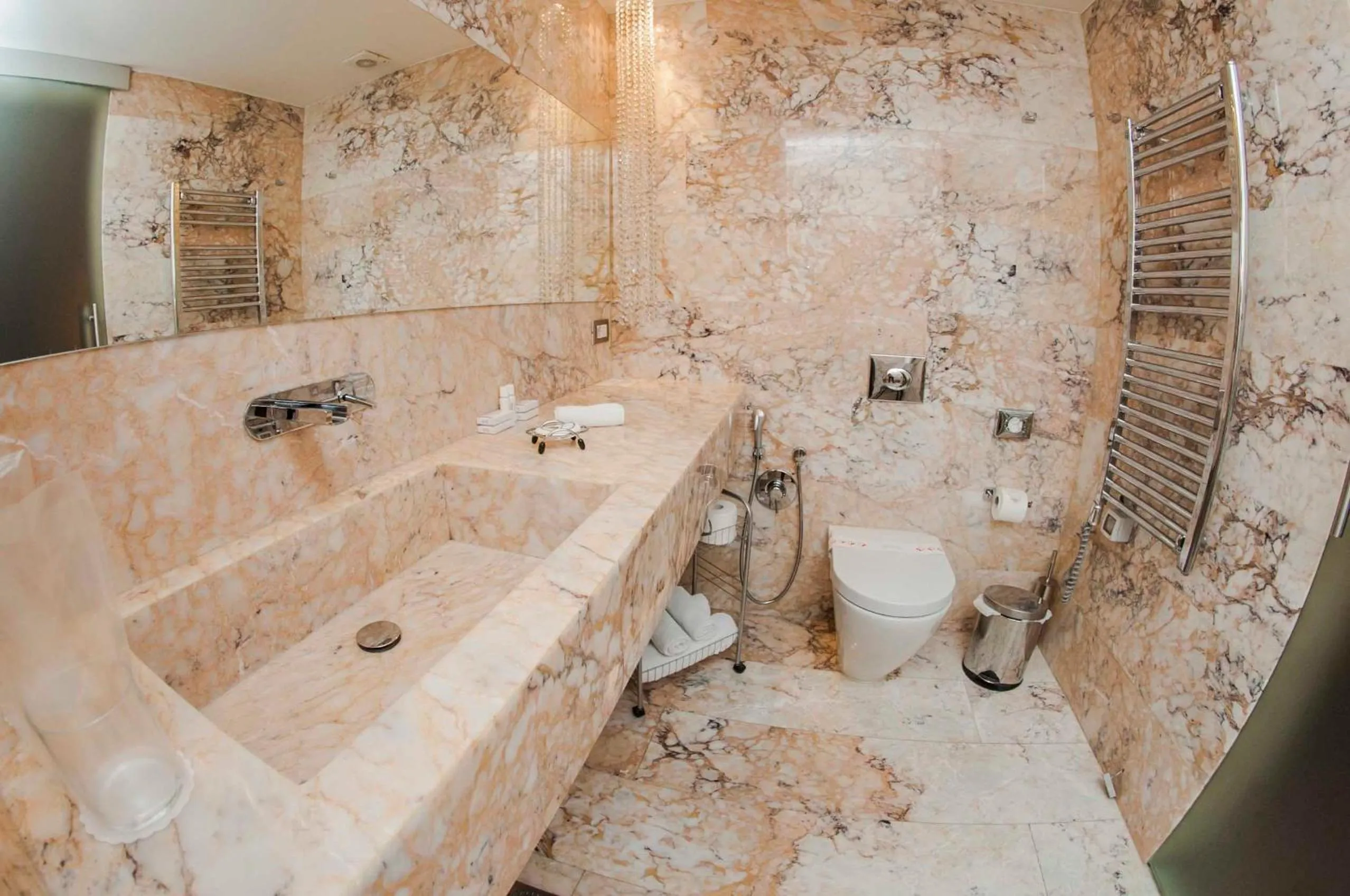 Toilet in Boutique Hotel Astoria