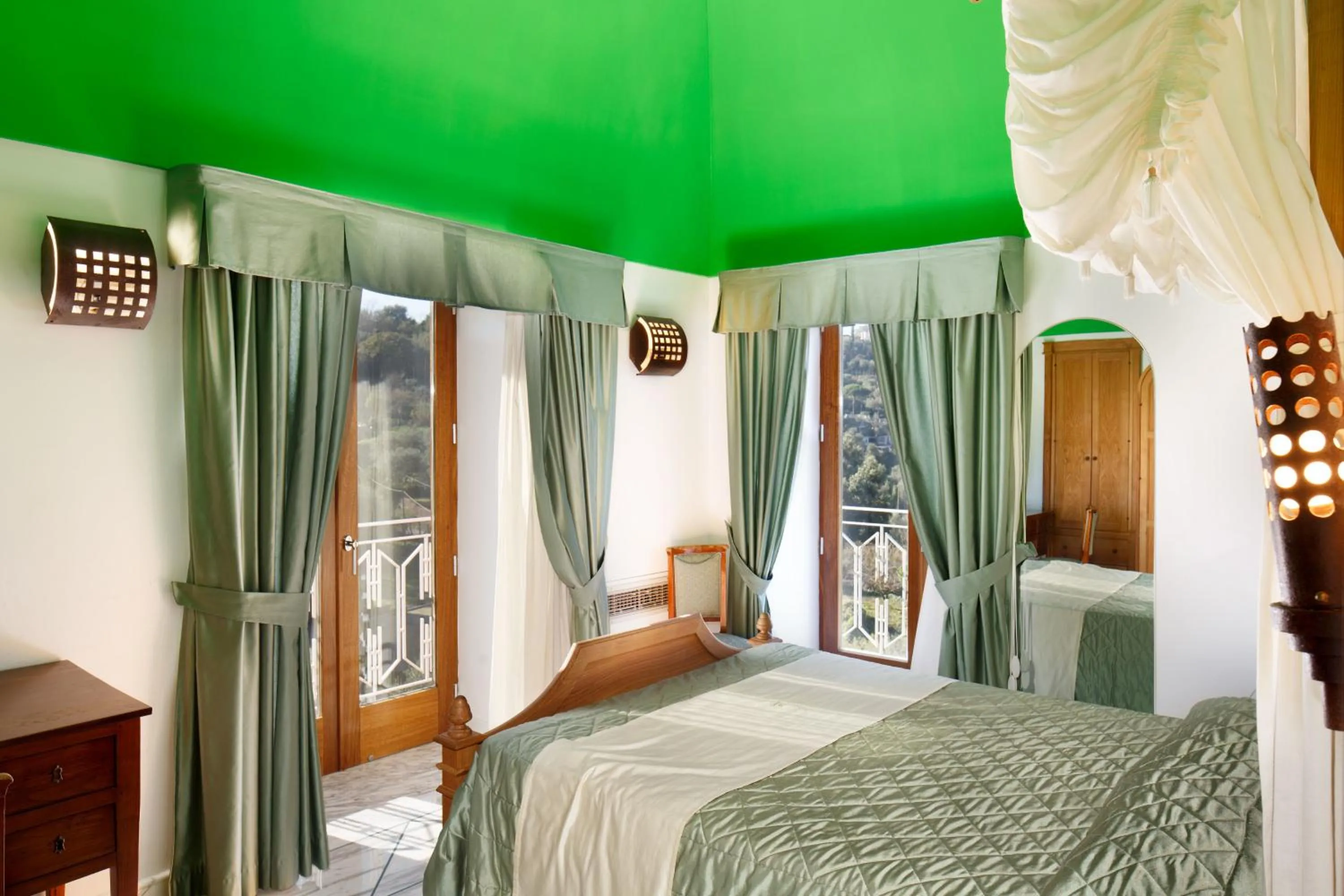 Deluxe Double Room with Sea View in Antico Casale Russo