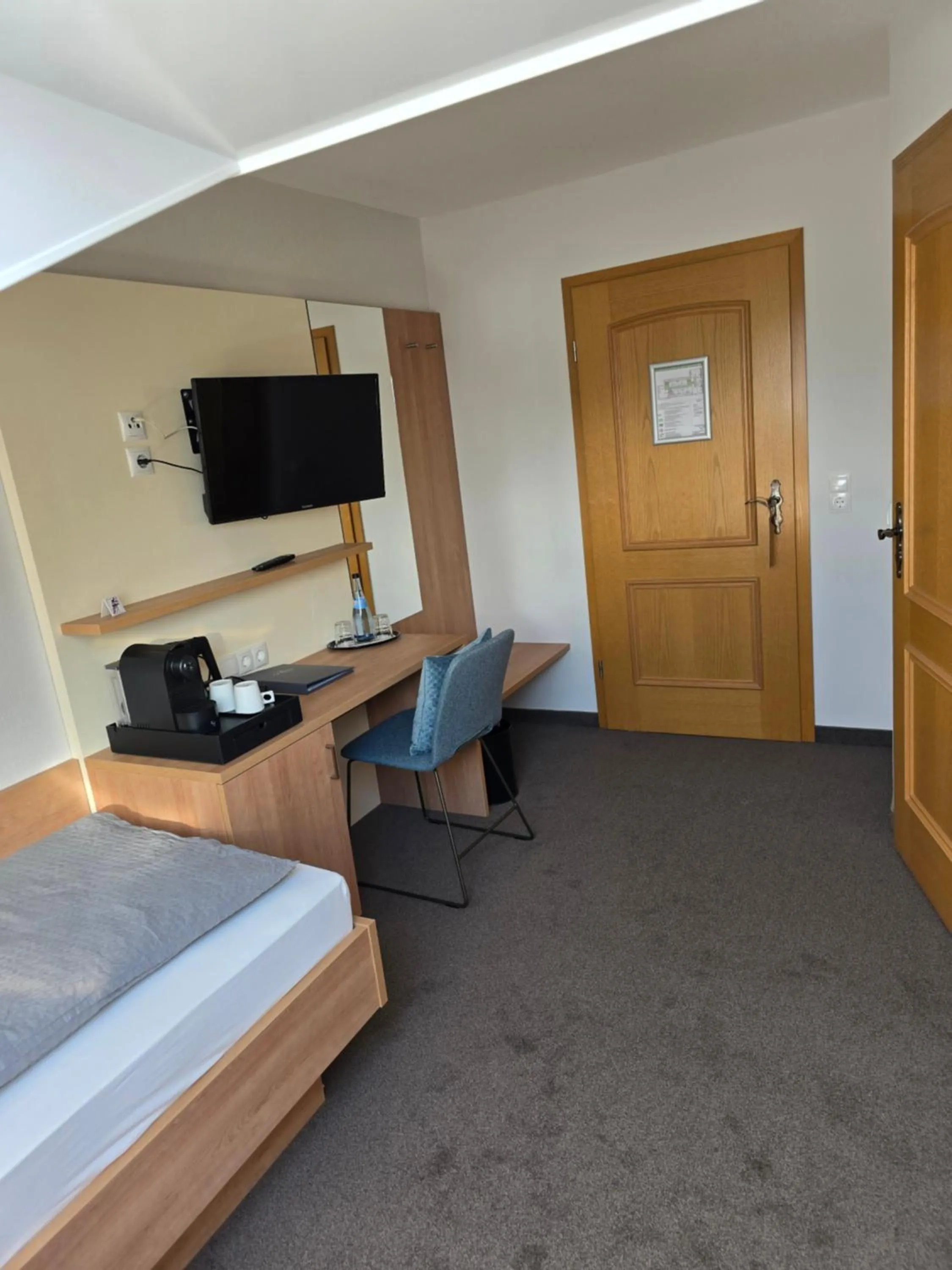 Photo of the whole room, Bed in Hotel Landgasthof Blume