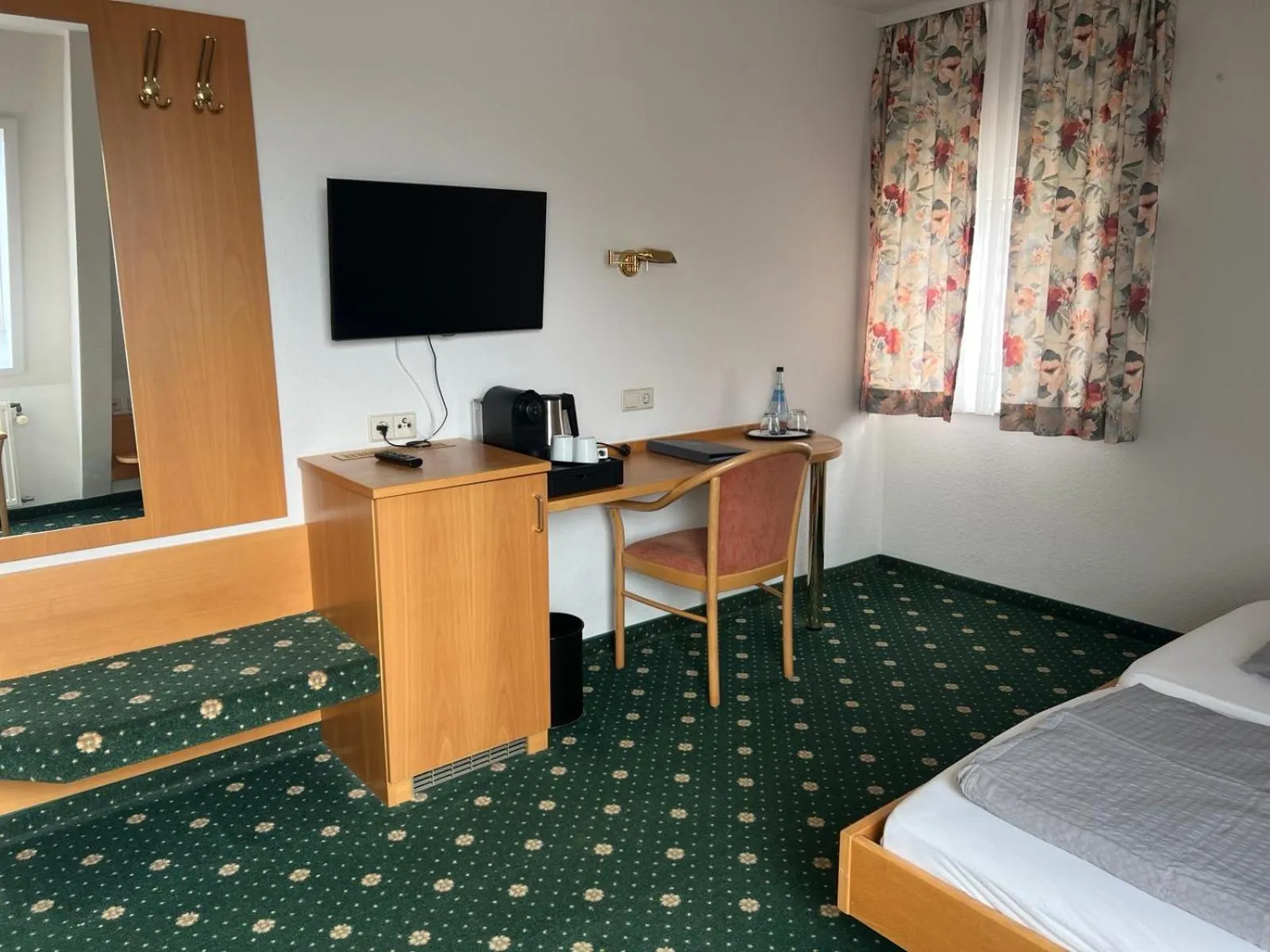 TV and multimedia, Bed in Hotel Landgasthof Blume