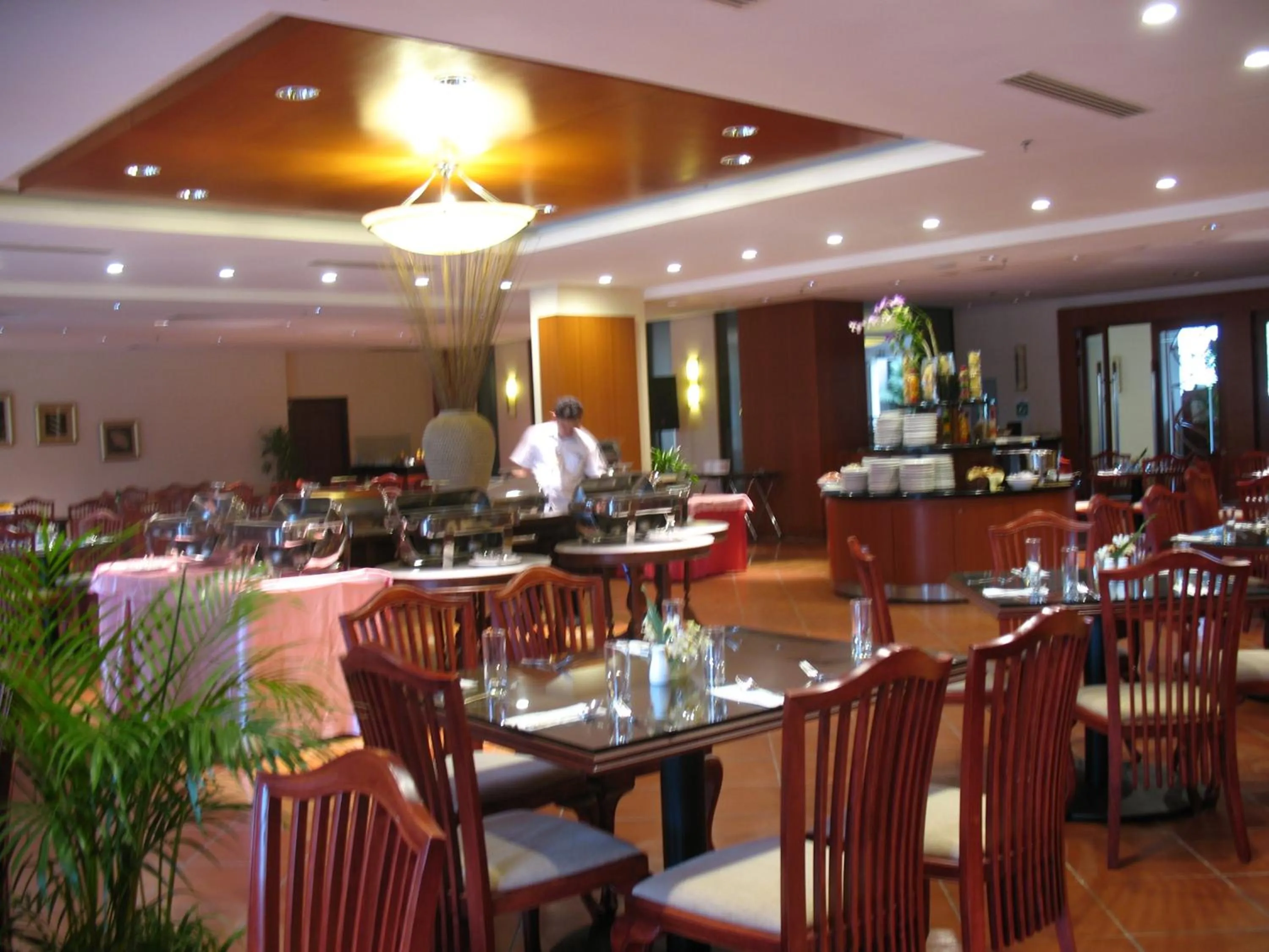 Restaurant/places to eat in Pulai Springs Resort Official