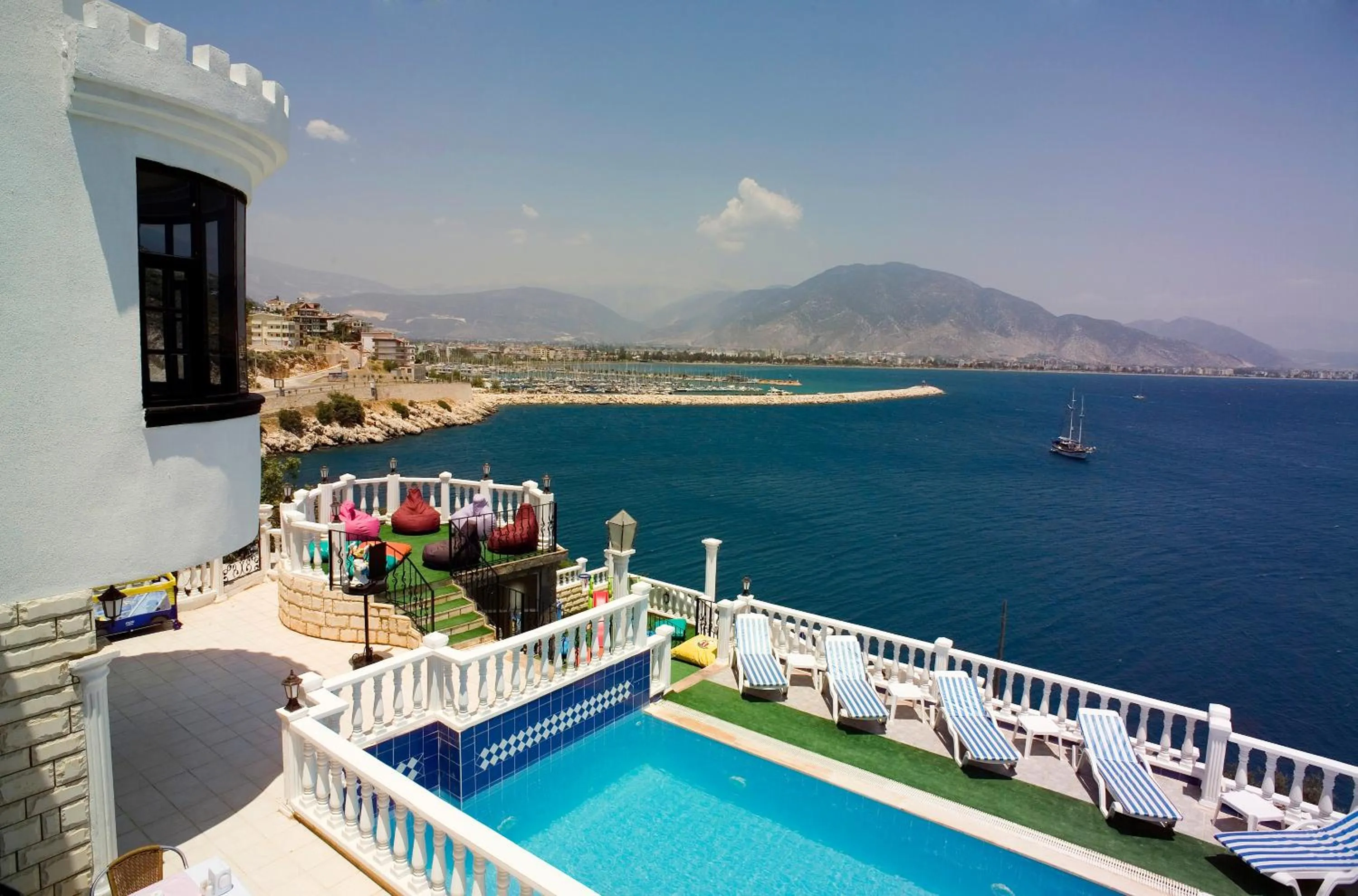 Pool view in Otel Carpe Diem Gold