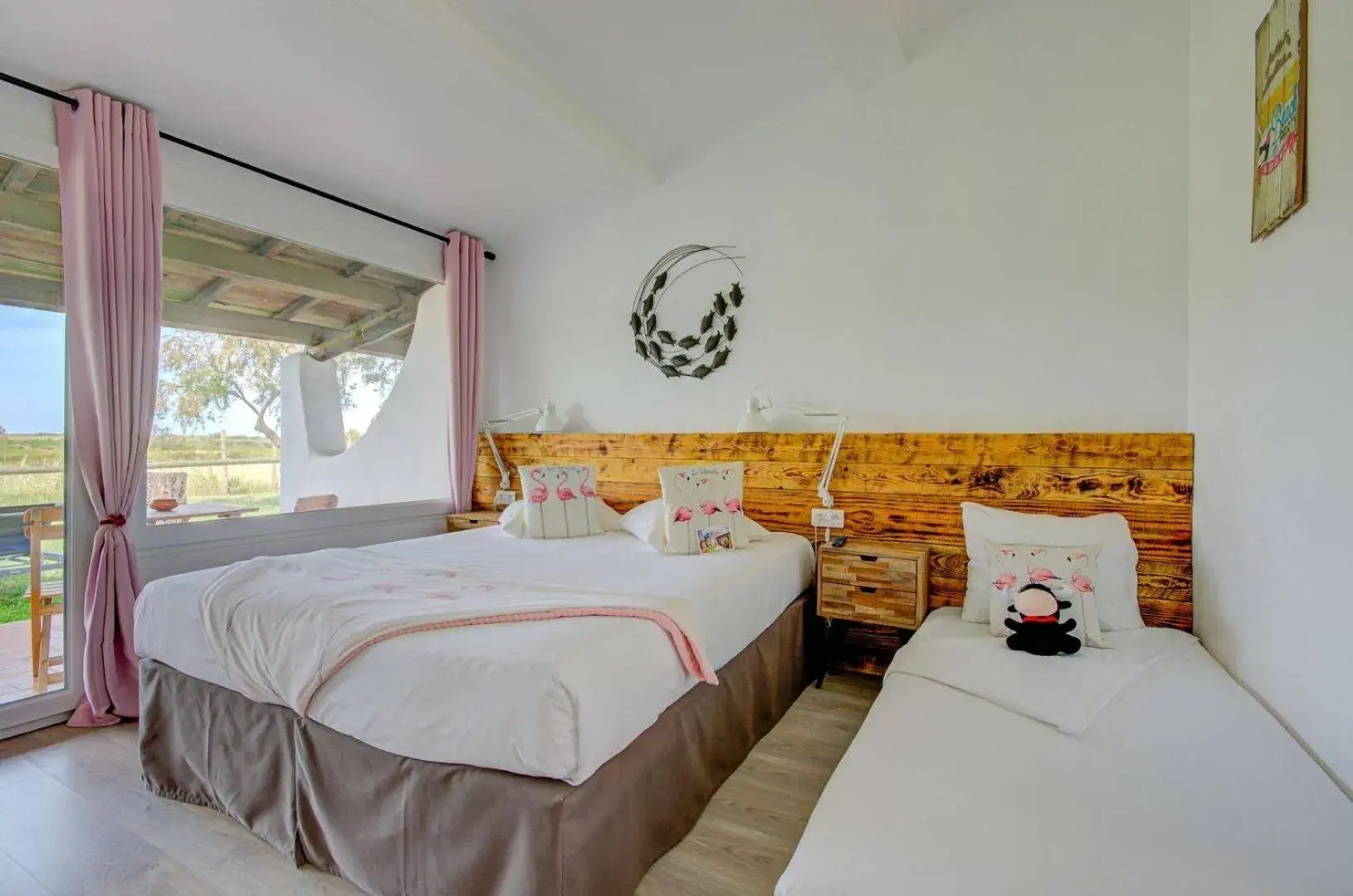 Comfort Triple Room in Hôtel La Palunette Comfort Triple Room in Hôtel La Palunette