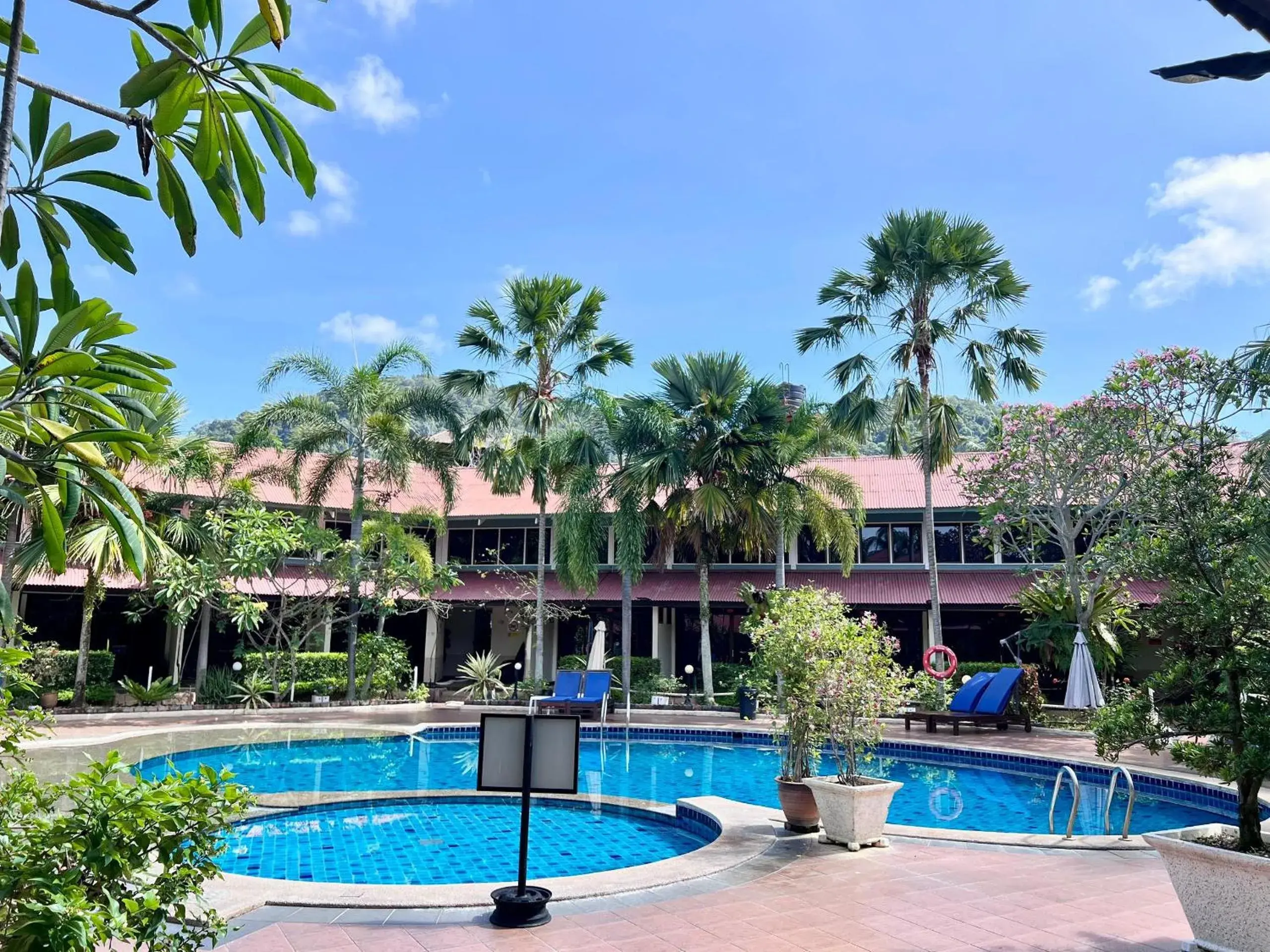 Swimming pool in Pangkor Sandy Beach Resort Swimming pool in Pangkor Sandy Beach Resort