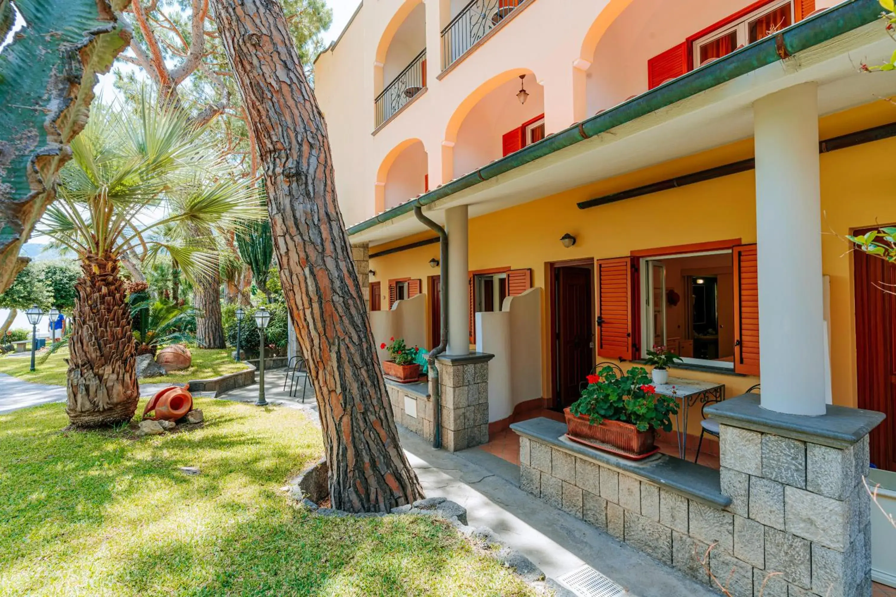 Garden view in Hotel San Lorenzo Thermal Spa Garden view in Hotel San Lorenzo Thermal Spa